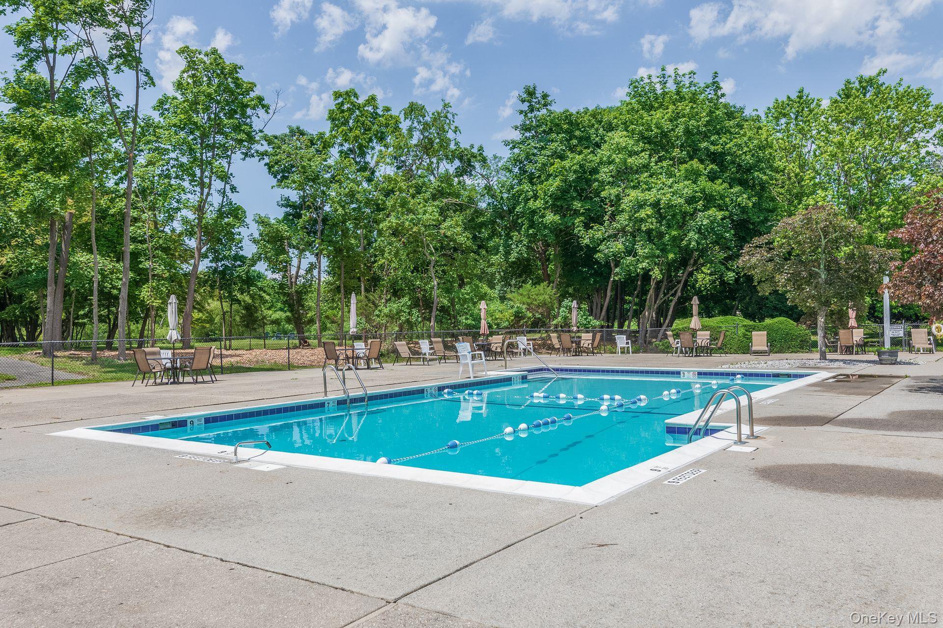 Condo Drew  Suffolk County, NY 11780, MLS-968859-44