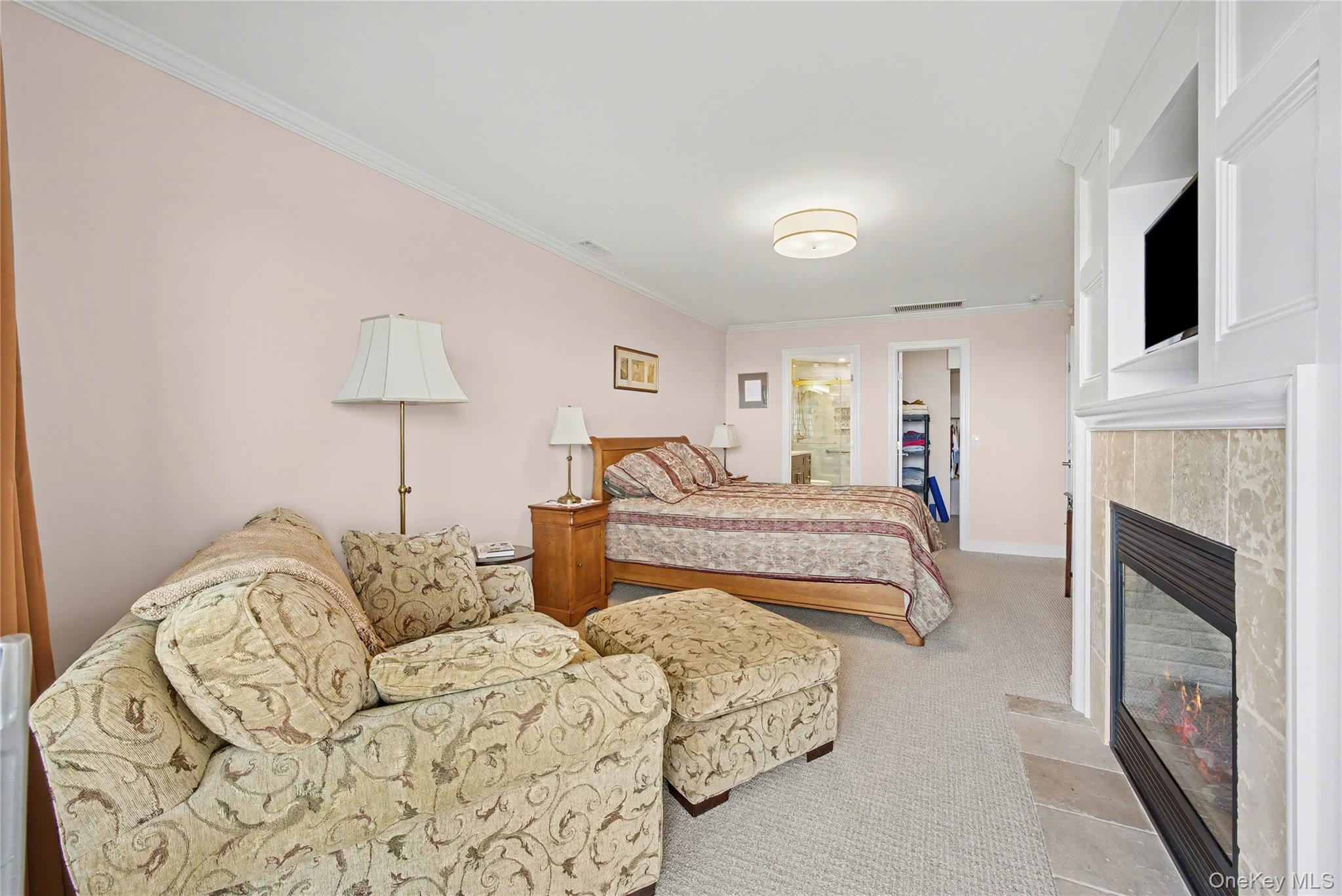 Condo Bluffs Suffolk County, NY 11933, MLS-968860-16