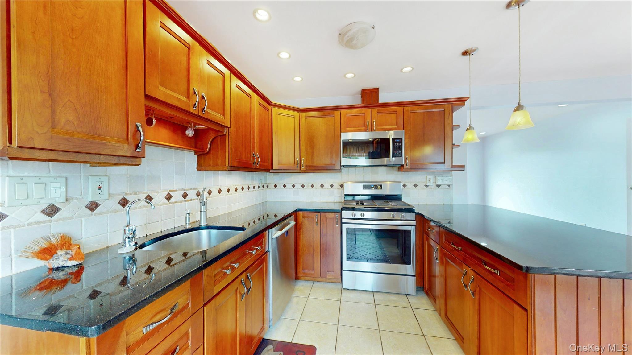 Single Family Lisa  Suffolk County, NY 11729, MLS-968863-11