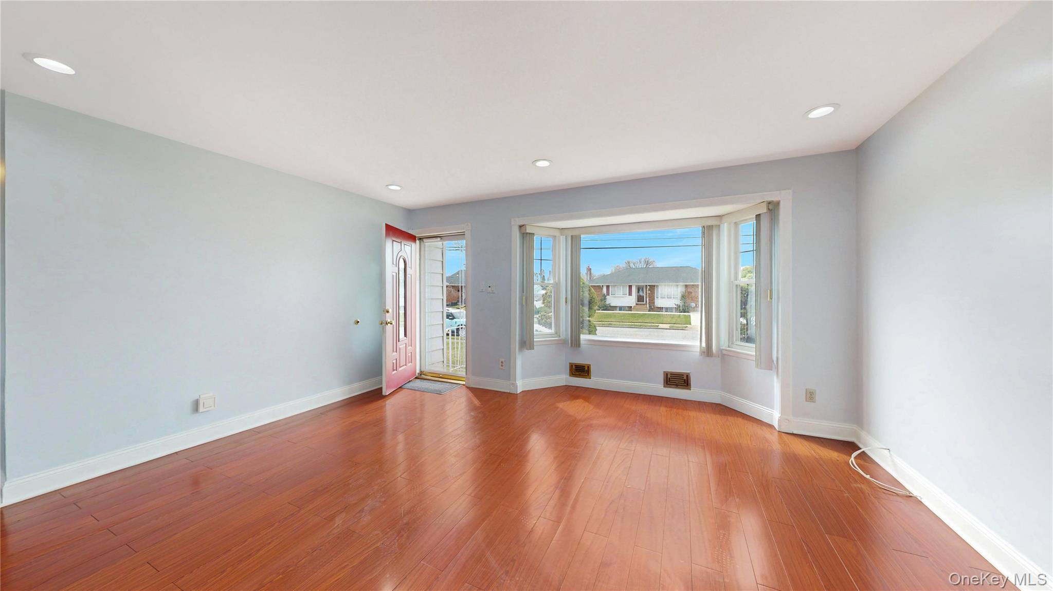 Single Family Lisa  Suffolk County, NY 11729, MLS-968863-3