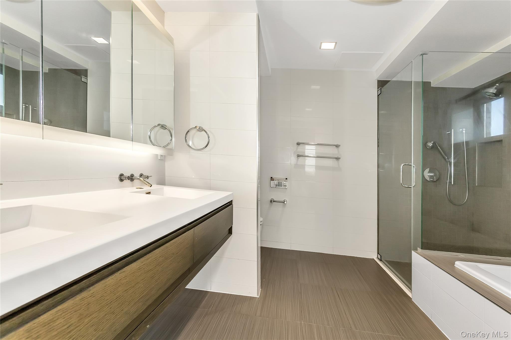 Condo Prince  Queens, NY 11354, MLS-968876-13