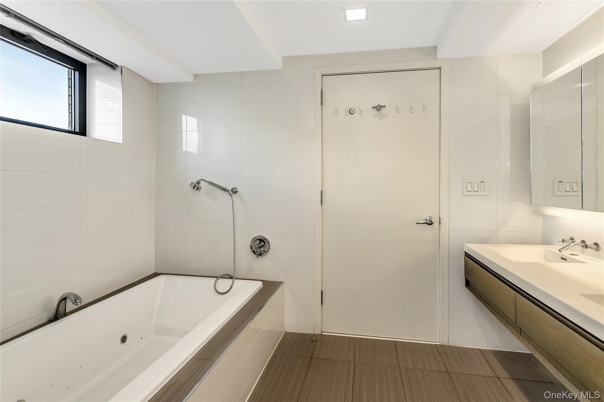 Condo Prince  Queens, NY 11354, MLS-968876-14