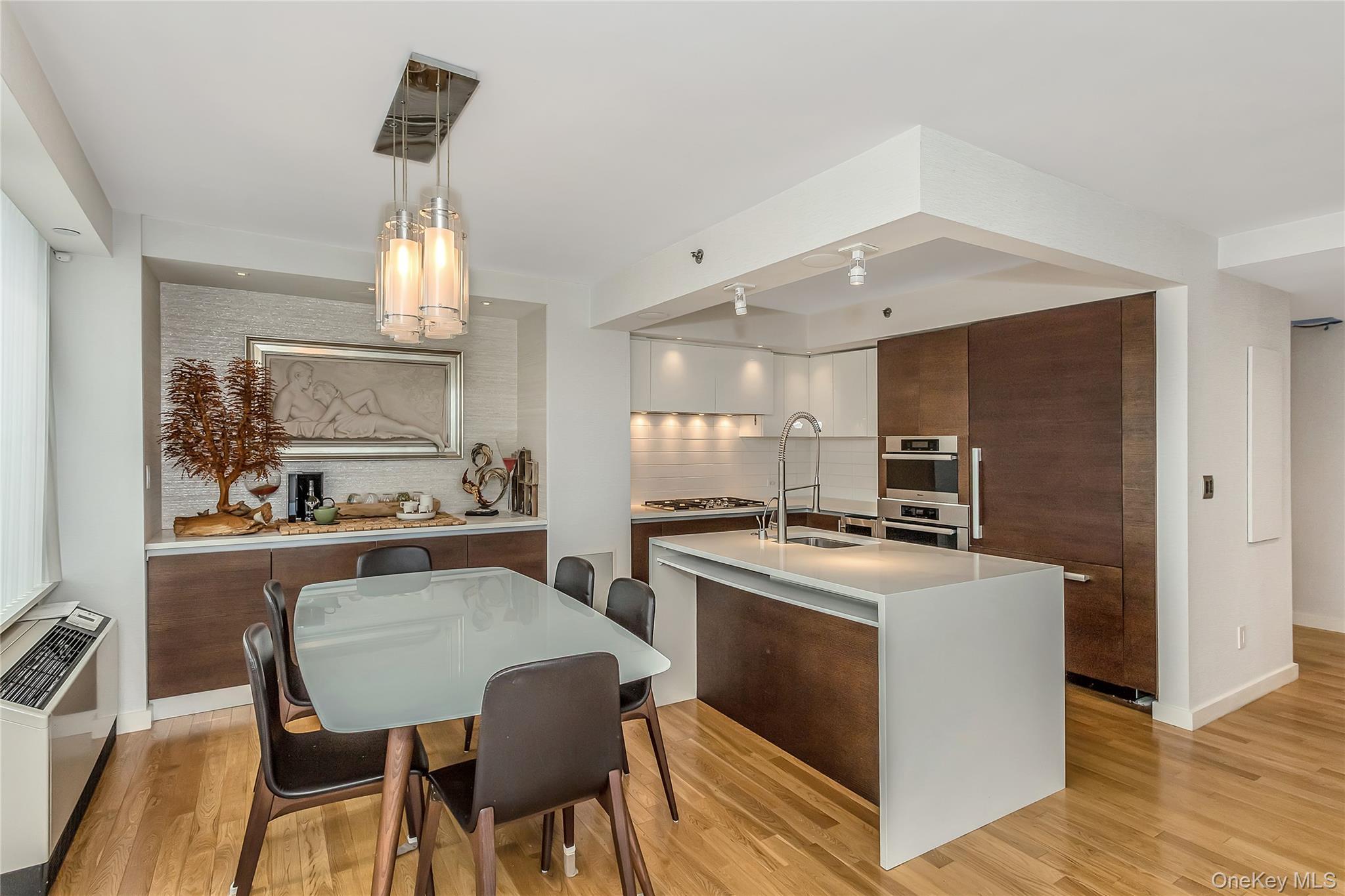 Condo Prince  Queens, NY 11354, MLS-968876-6