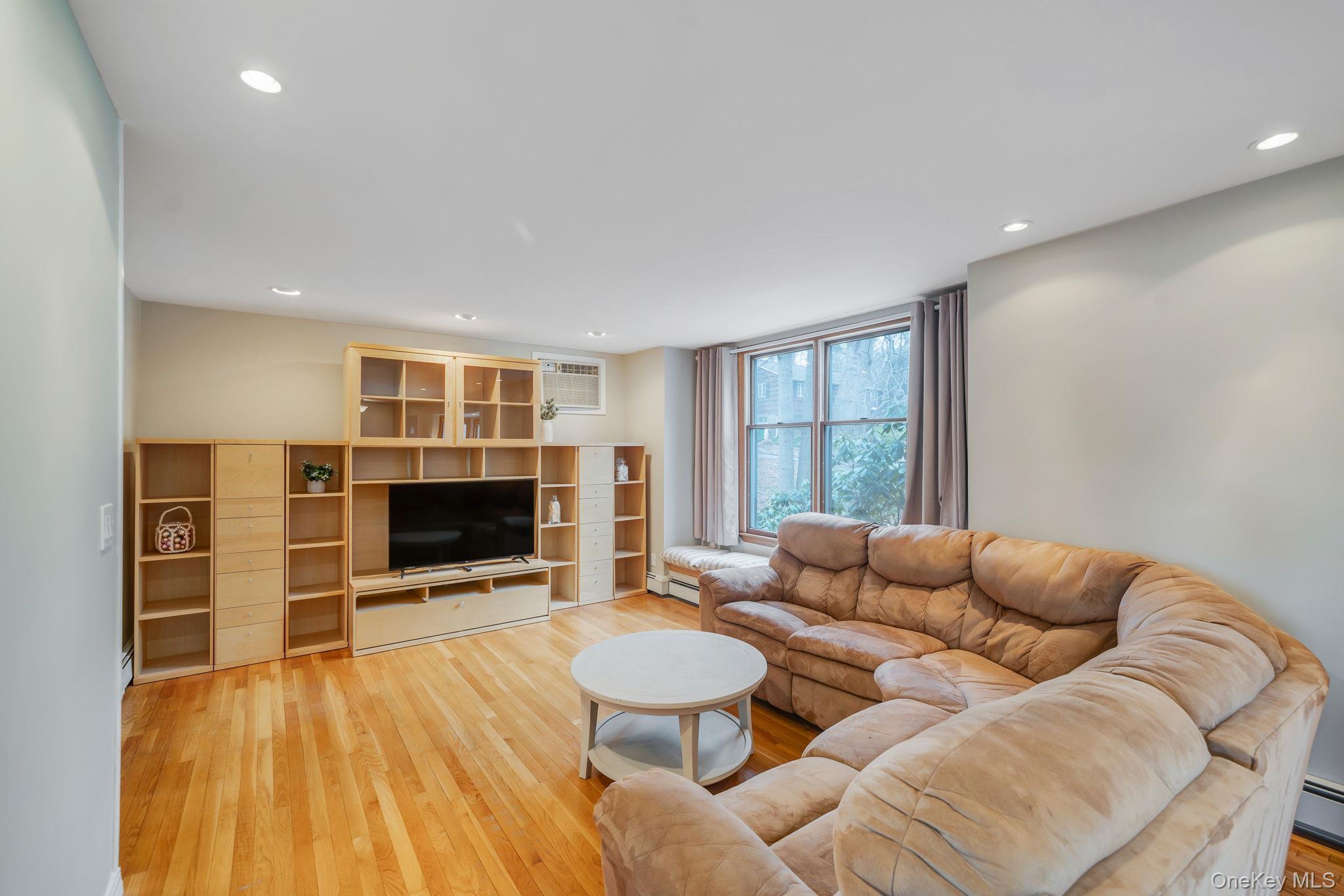 Single Family Dogwood  Suffolk County, NY 11777, MLS-968886-17