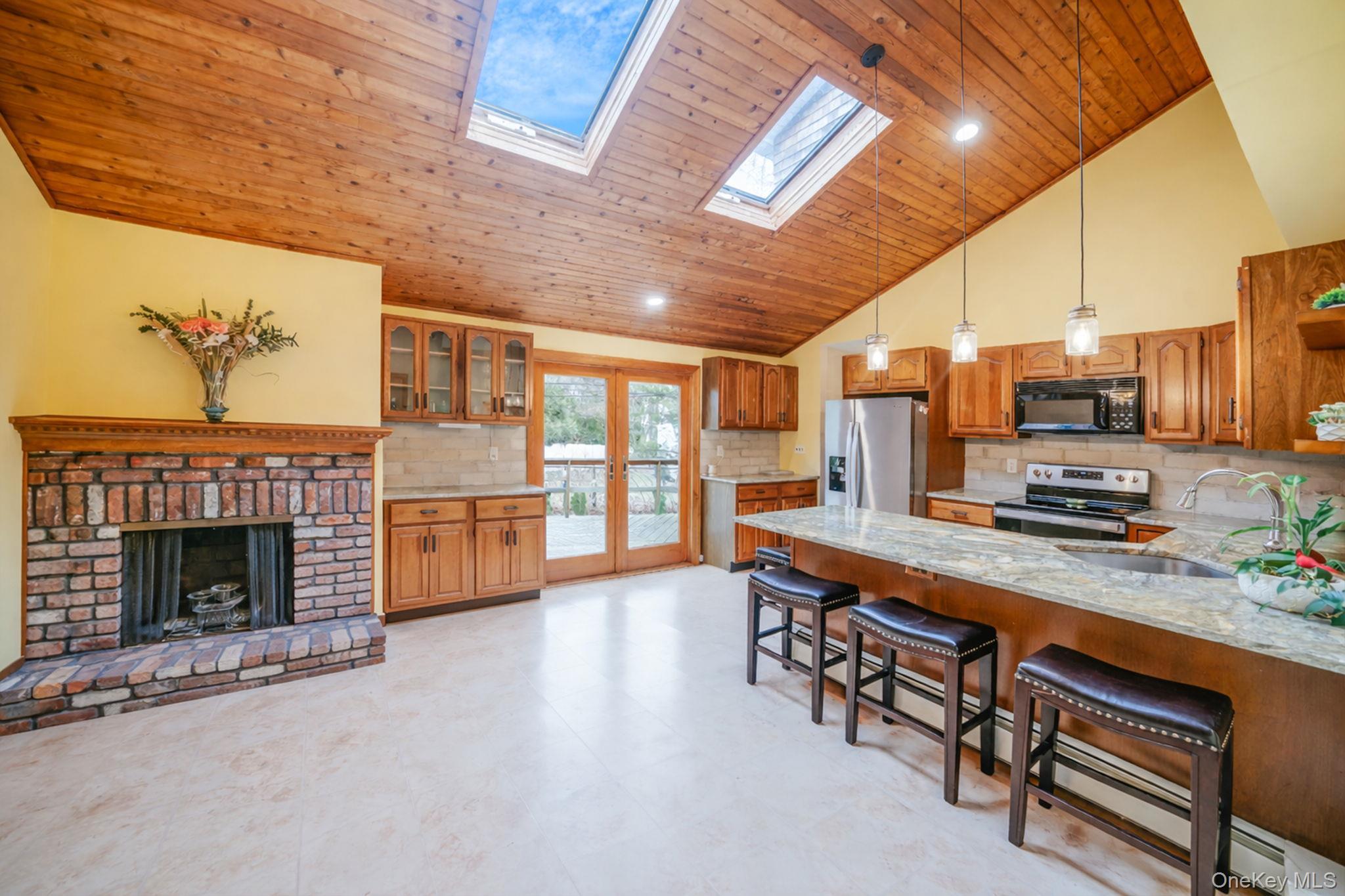 Single Family Dogwood  Suffolk County, NY 11777, MLS-968886-32