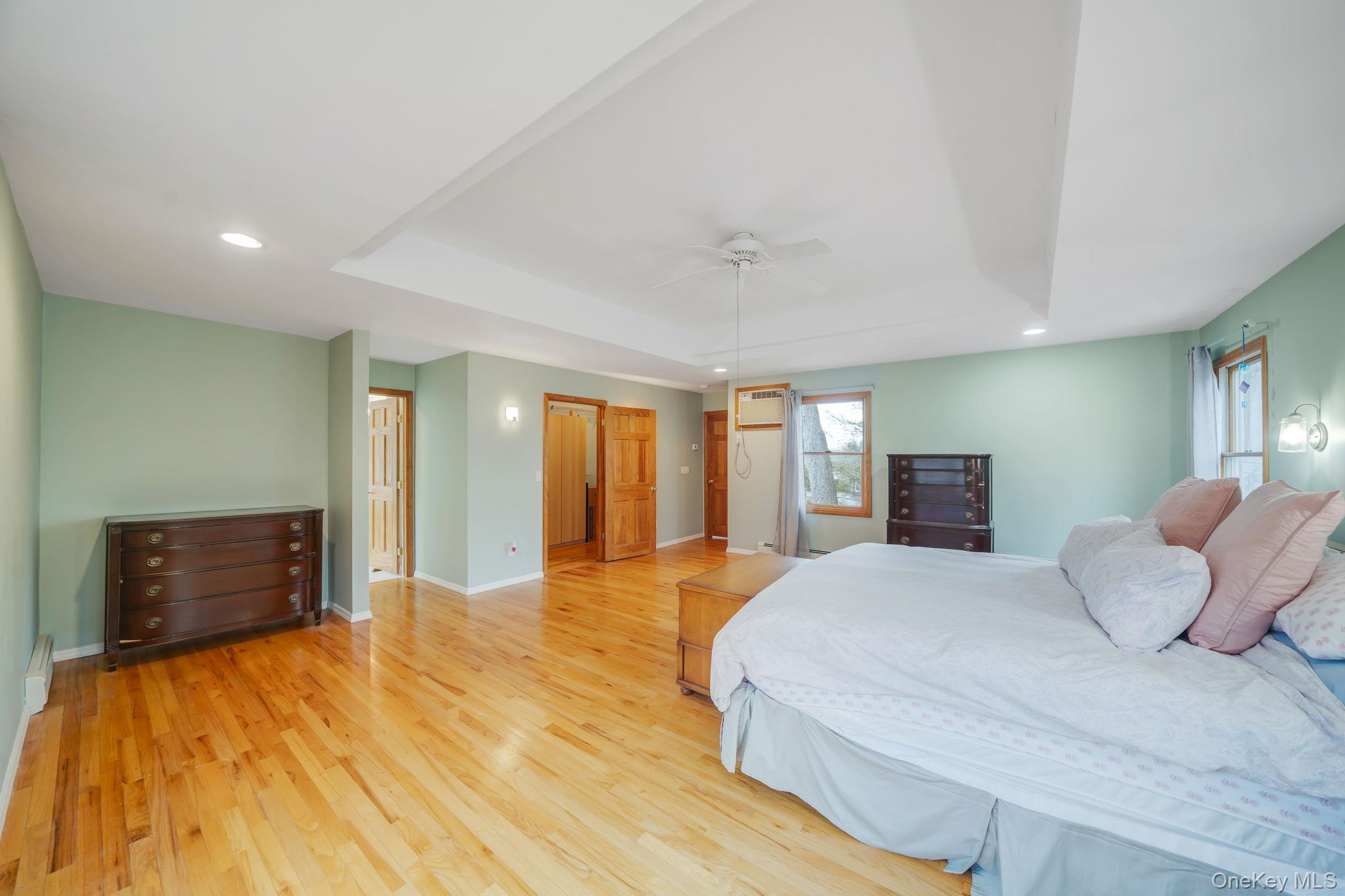 Single Family Dogwood  Suffolk County, NY 11777, MLS-968886-38