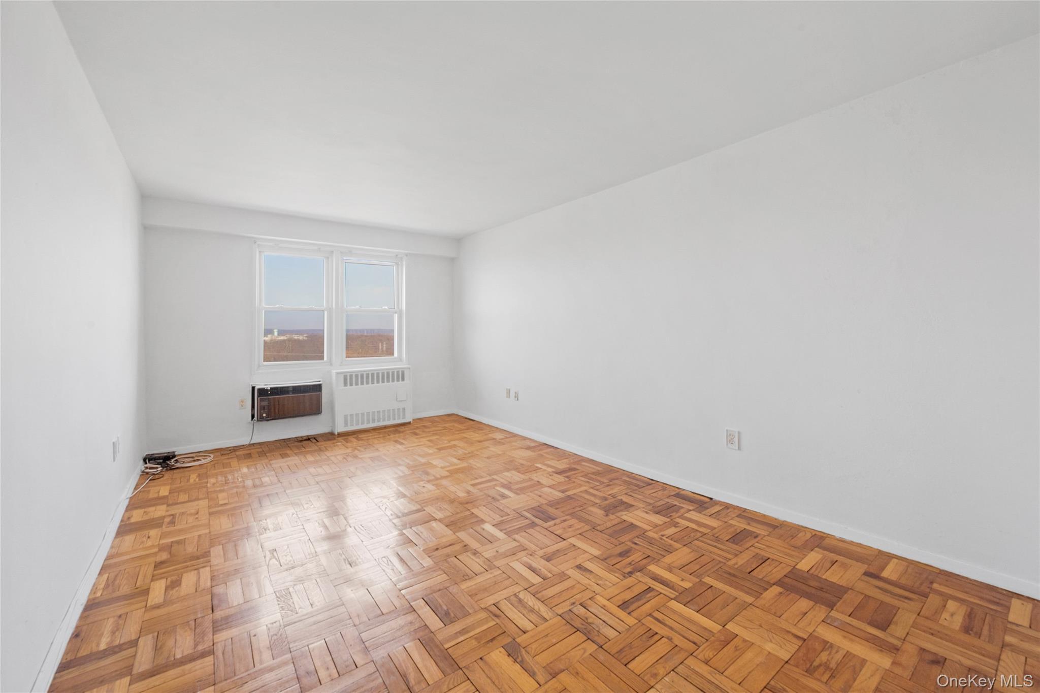 Coop Central Park Avenue  Westchester County, NY 10710, MLS-968894-11