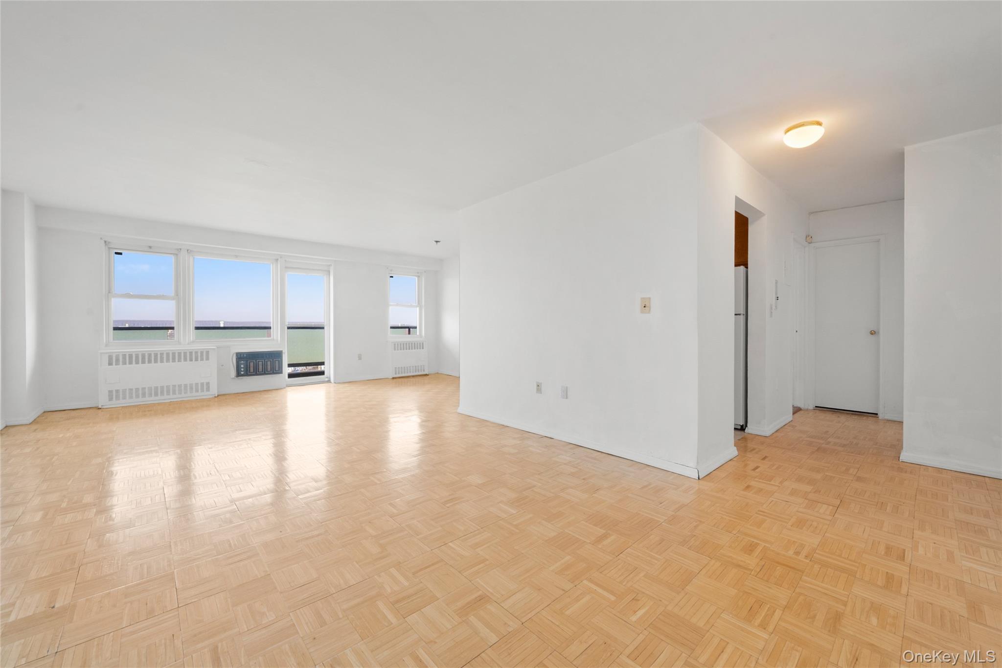 Coop Central Park Avenue  Westchester County, NY 10710, MLS-968894-2