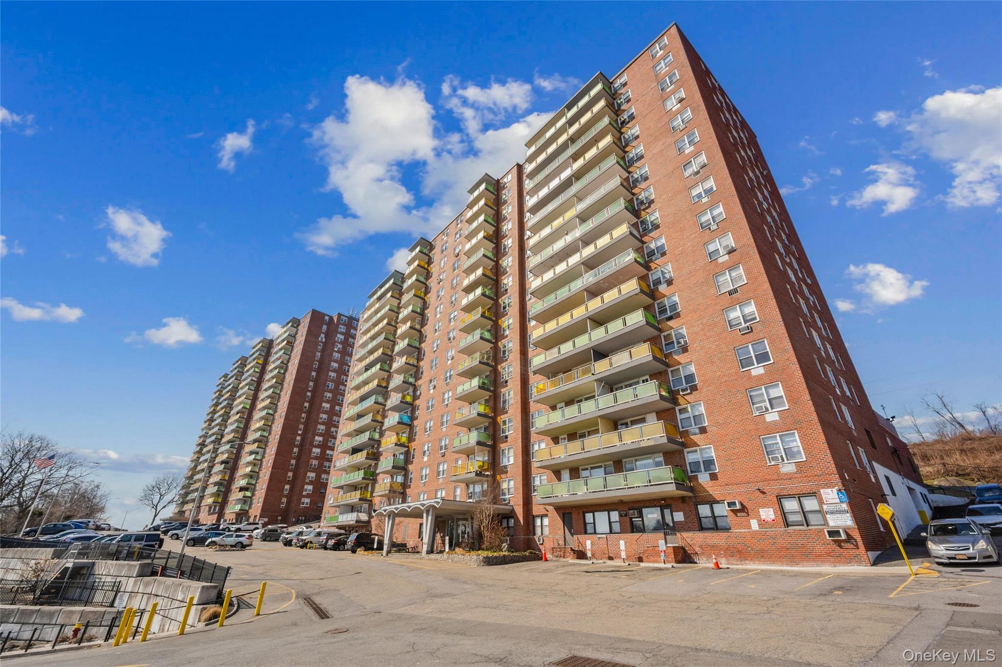 Coop Central Park Avenue  Westchester County, NY 10710, MLS-968894-21