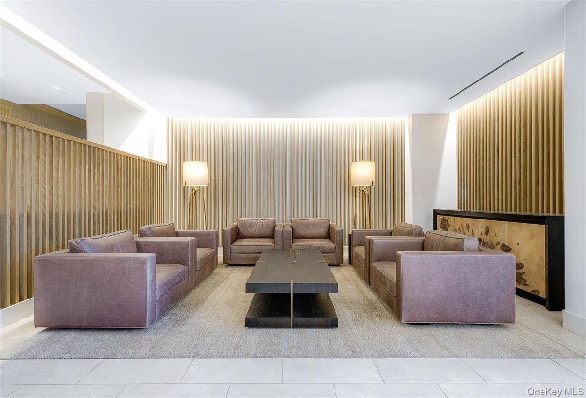 Coop Yellowstone  Queens, NY 11375, MLS-968907-3