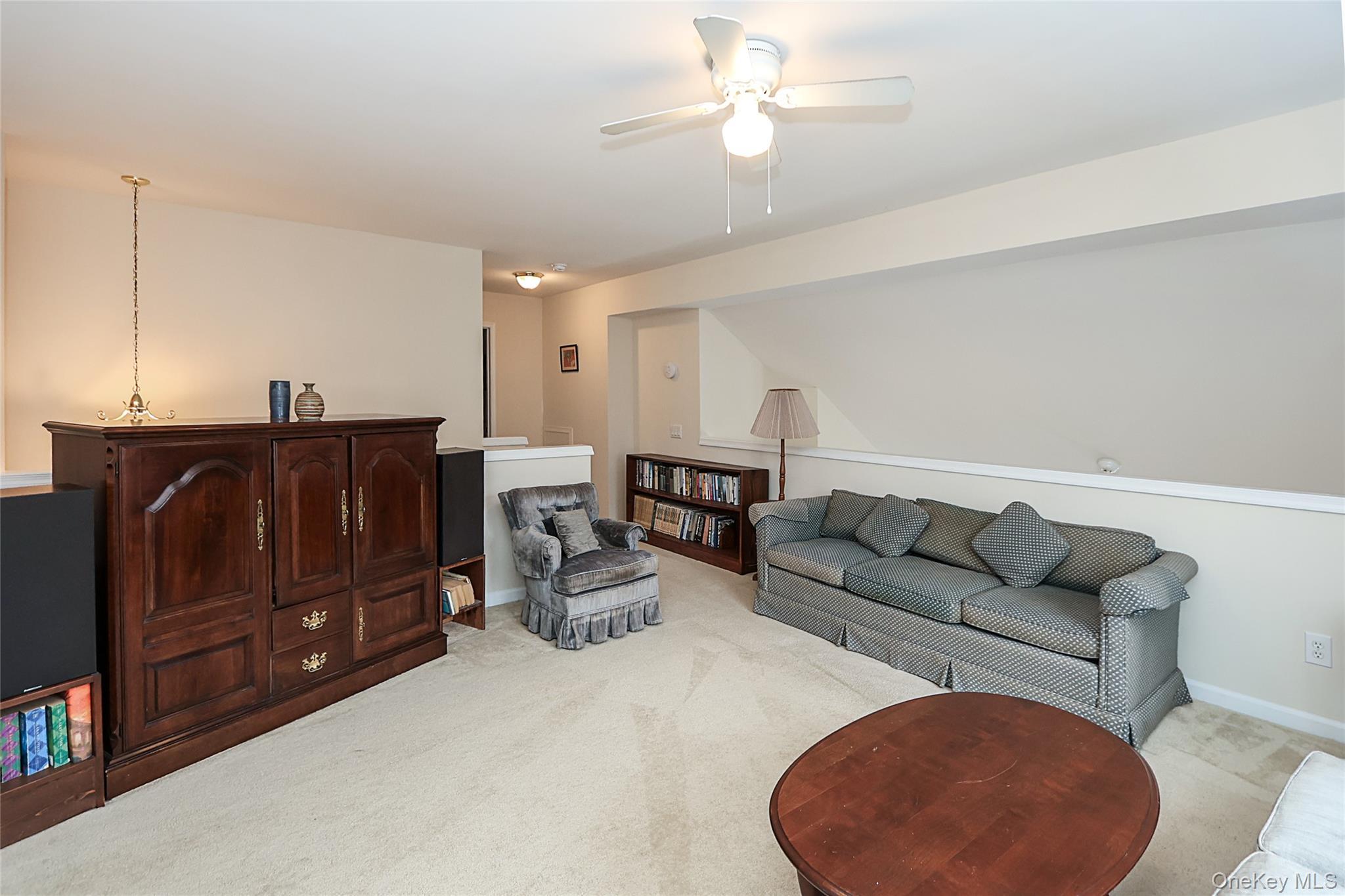 Condo Louden Suffolk County, NY 11766, MLS-968913-25