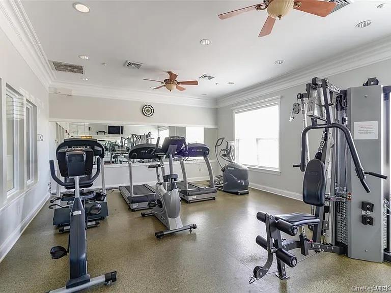 Condo Louden Suffolk County, NY 11766, MLS-968913-32