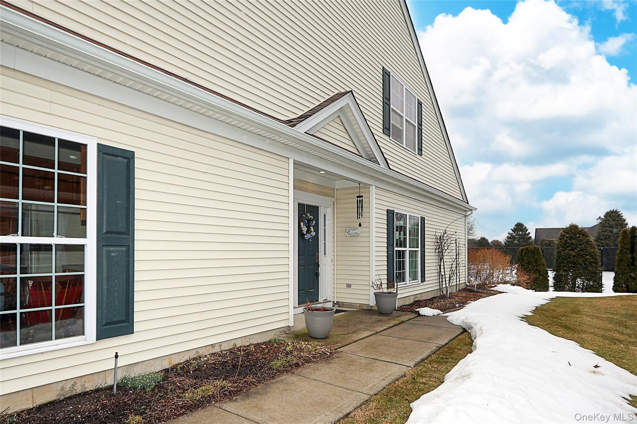 Condo Louden Suffolk County, NY 11766, MLS-968913-4