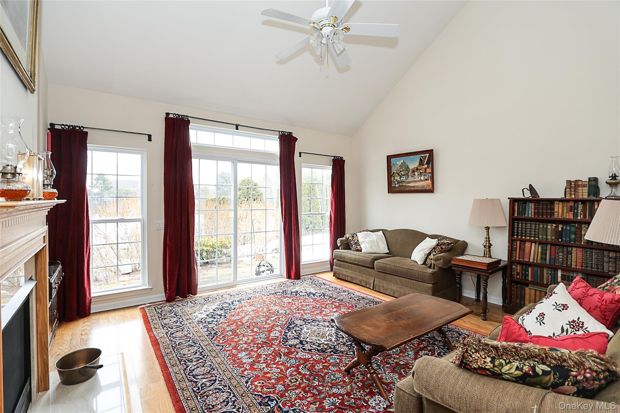 Condo Louden Suffolk County, NY 11766, MLS-968913-8