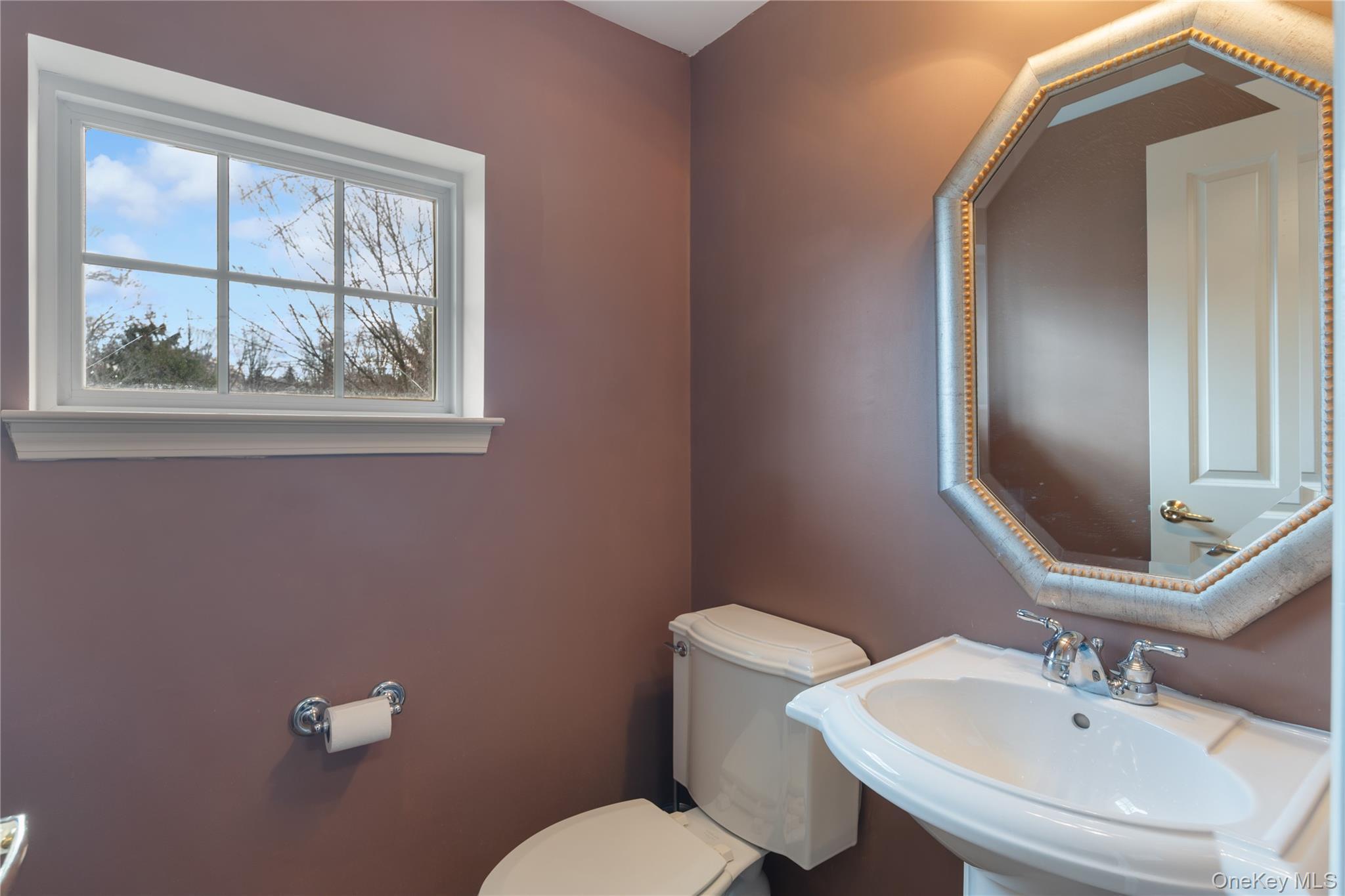 Condo Northview  Westchester County, NY 10566, MLS-968922-11