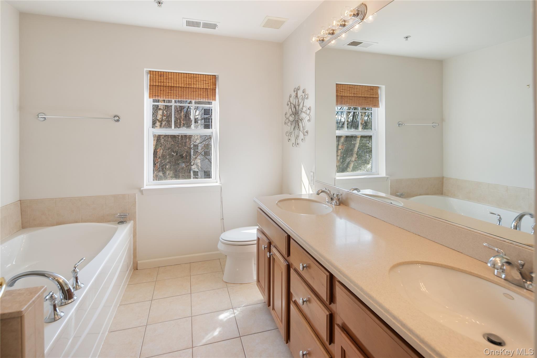 Condo Northview  Westchester County, NY 10566, MLS-968922-15