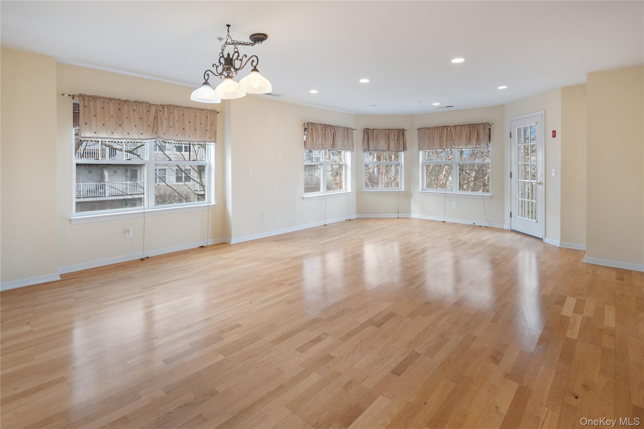 Condo Northview  Westchester County, NY 10566, MLS-968922-4