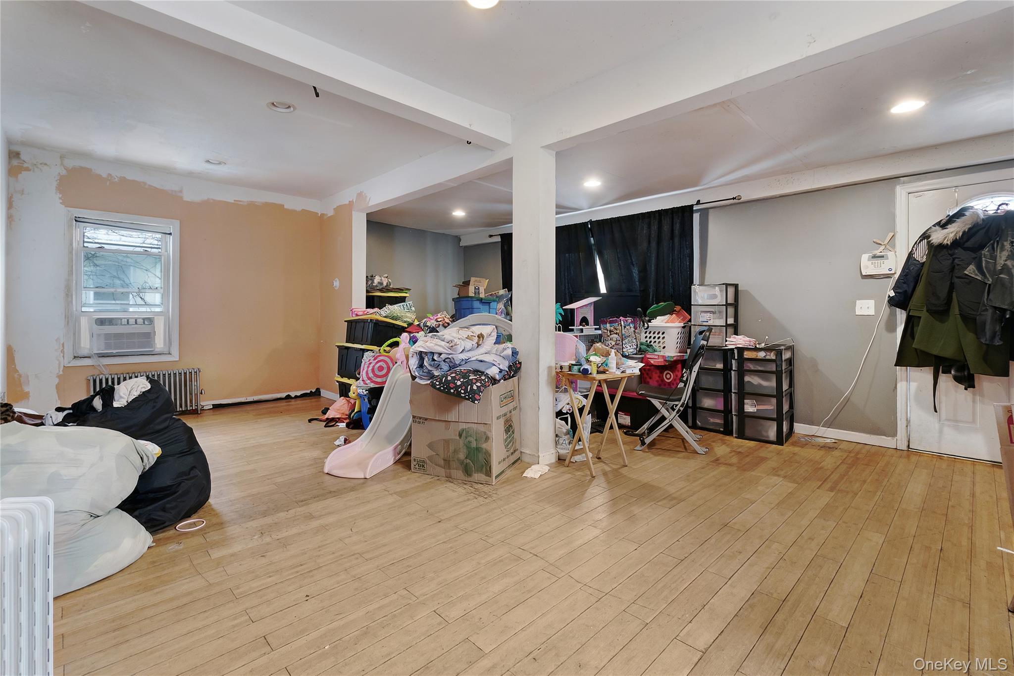 Single Family Bayfield  Queens, NY 11692, MLS-968932-5