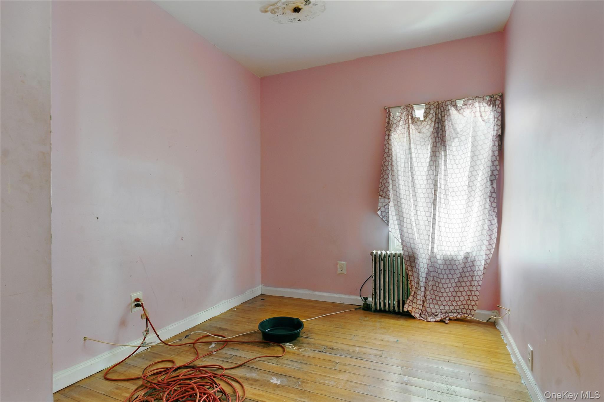 Single Family Bayfield  Queens, NY 11692, MLS-968932-7