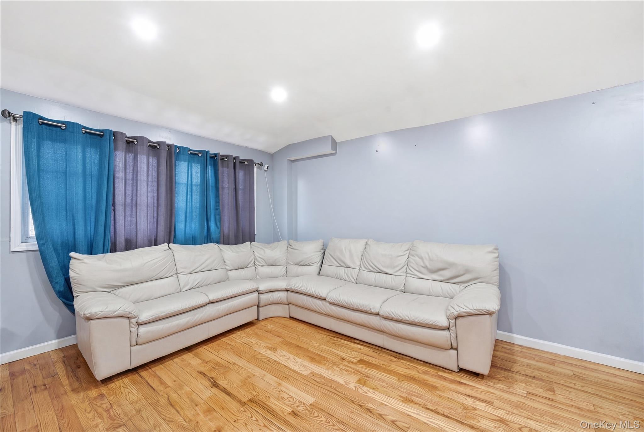 Single Family 229th  Queens, NY 11413, MLS-968933-16