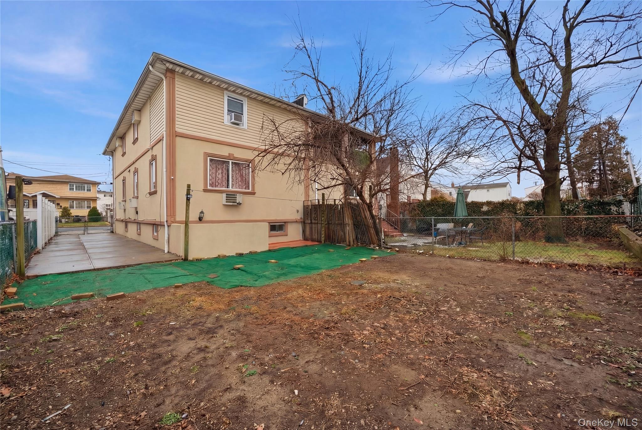 Single Family 229th  Queens, NY 11413, MLS-968933-25