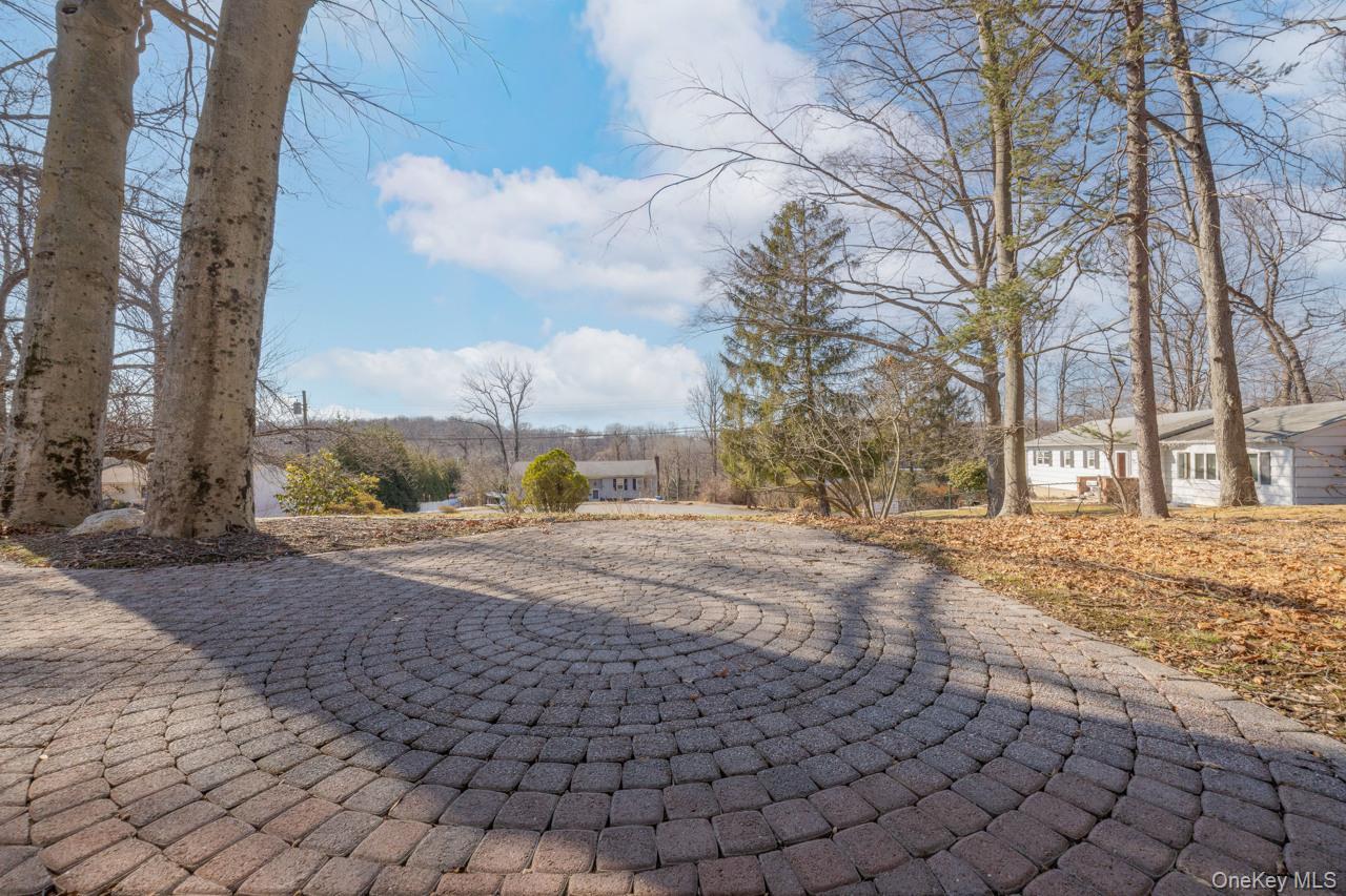 Single Family Dutch  Rockland County, NY 10994, MLS-968934-12