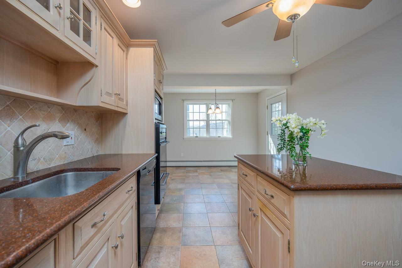 Single Family Dutch  Rockland County, NY 10994, MLS-968934-19