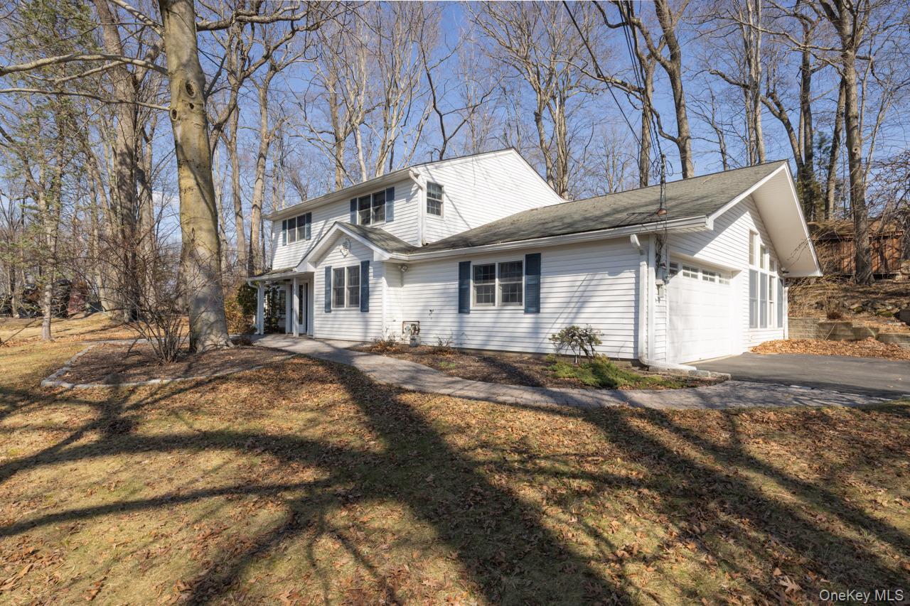 Single Family Dutch  Rockland County, NY 10994, MLS-968934-4