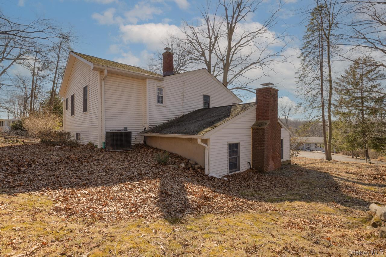 Single Family Dutch  Rockland County, NY 10994, MLS-968934-8
