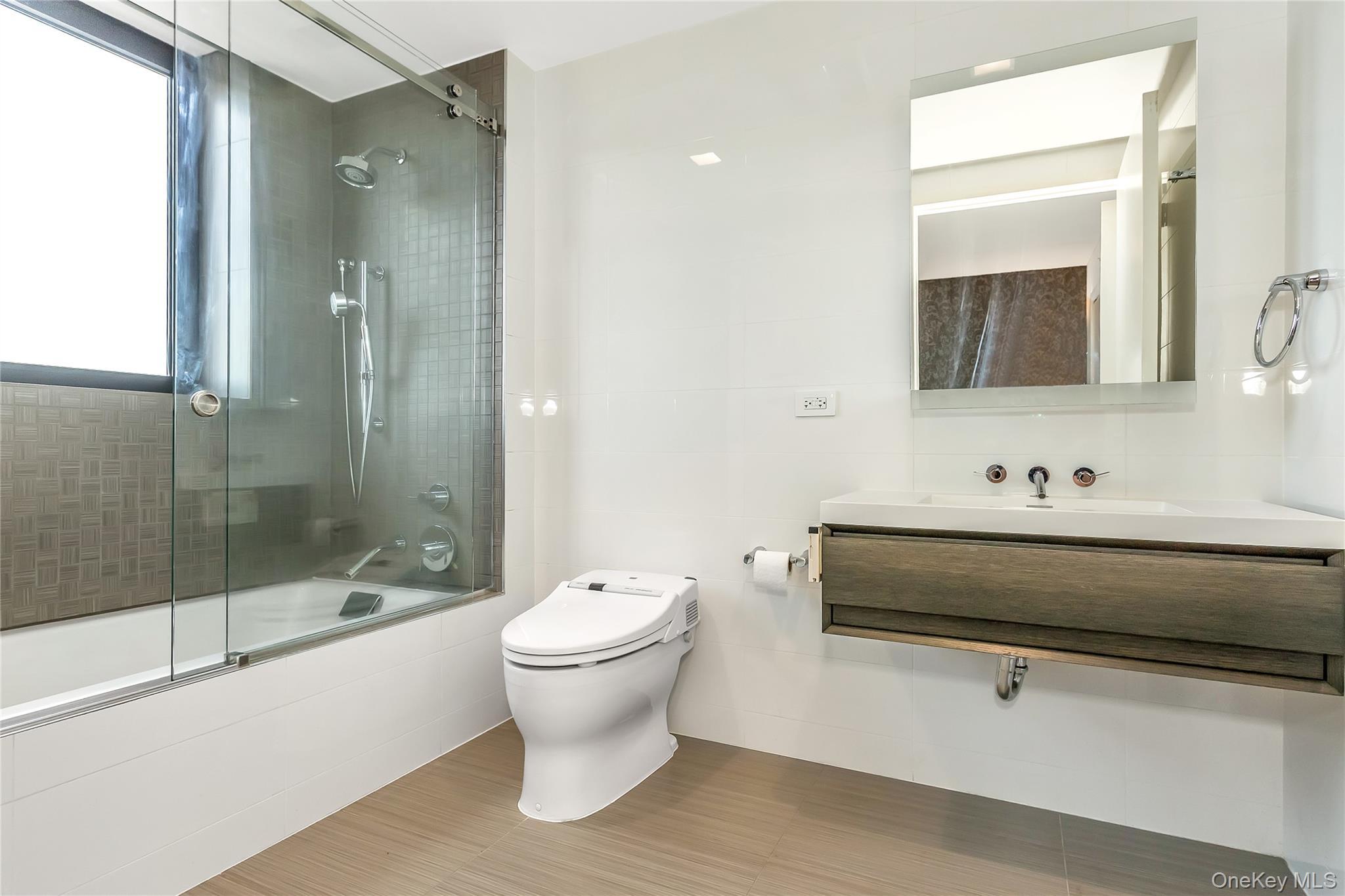 Condo Prince  Queens, NY 11354, MLS-968948-16