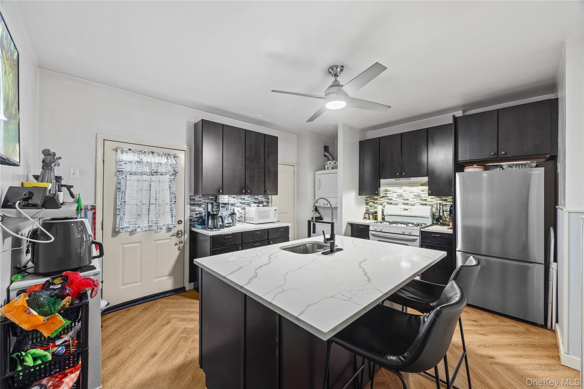 Single Family Moquette  Westchester County, NY 10703, MLS-968949-11