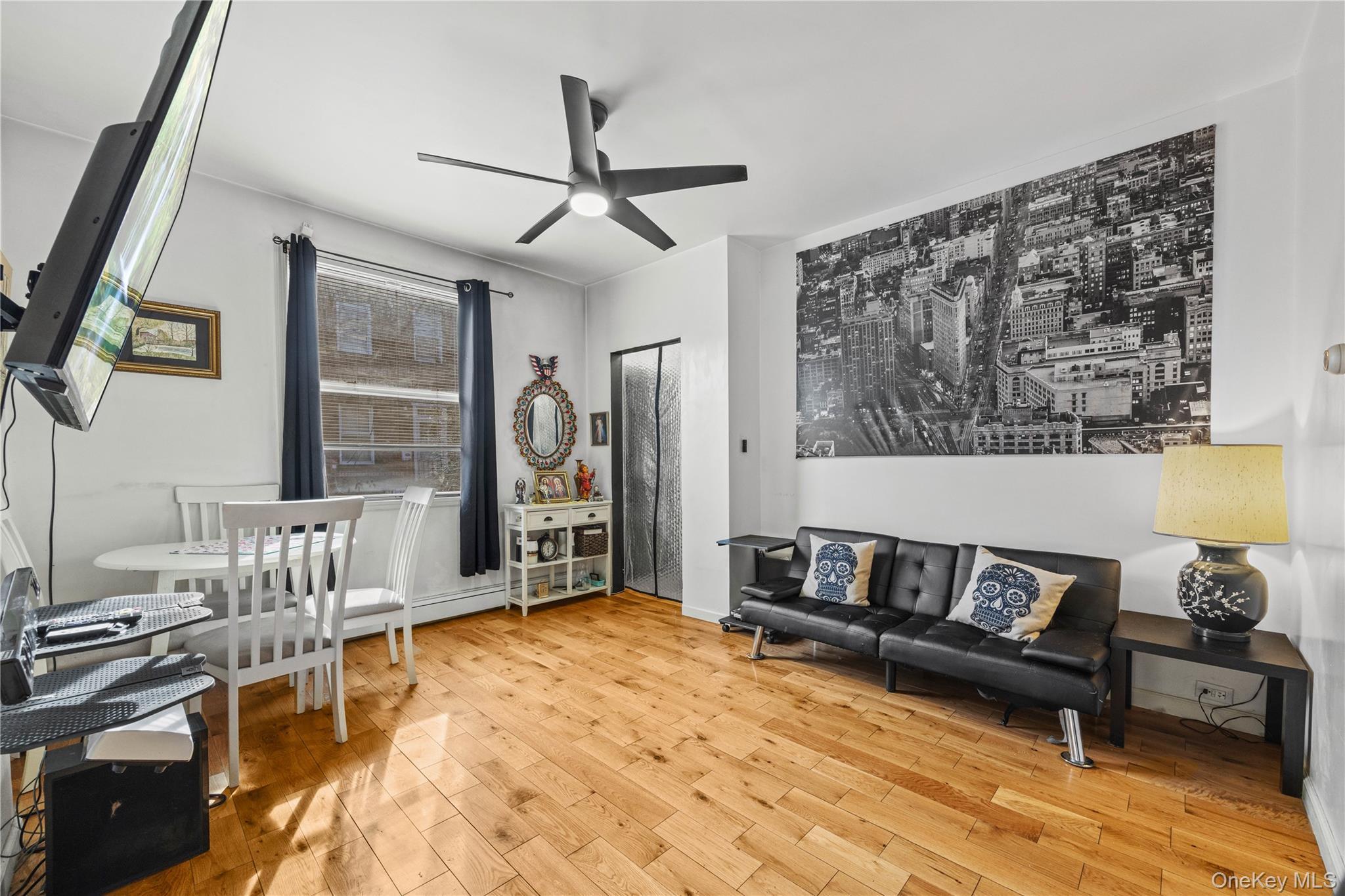 Single Family Moquette  Westchester County, NY 10703, MLS-968949-8