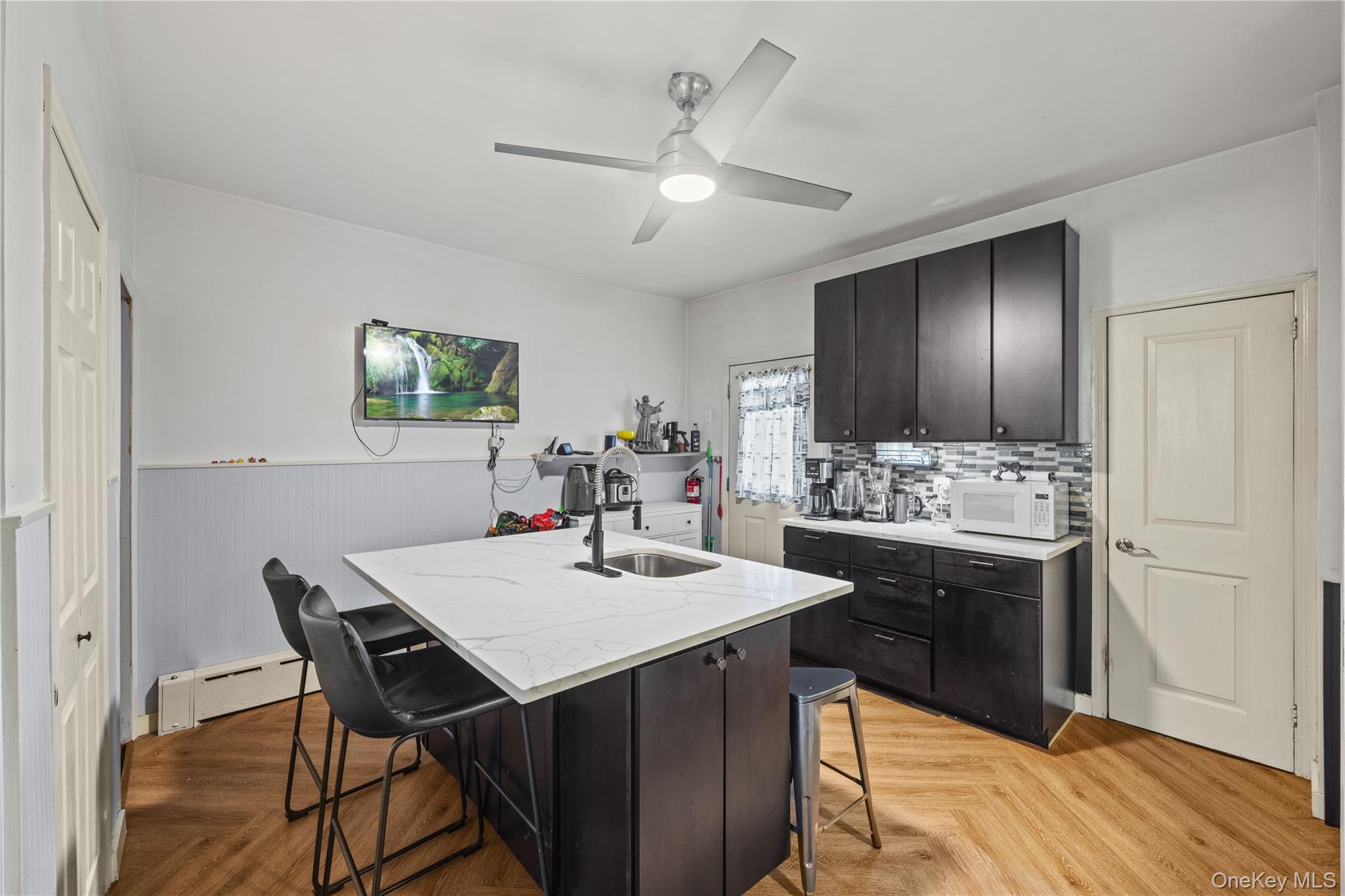 Single Family Moquette  Westchester County, NY 10703, MLS-968949-9