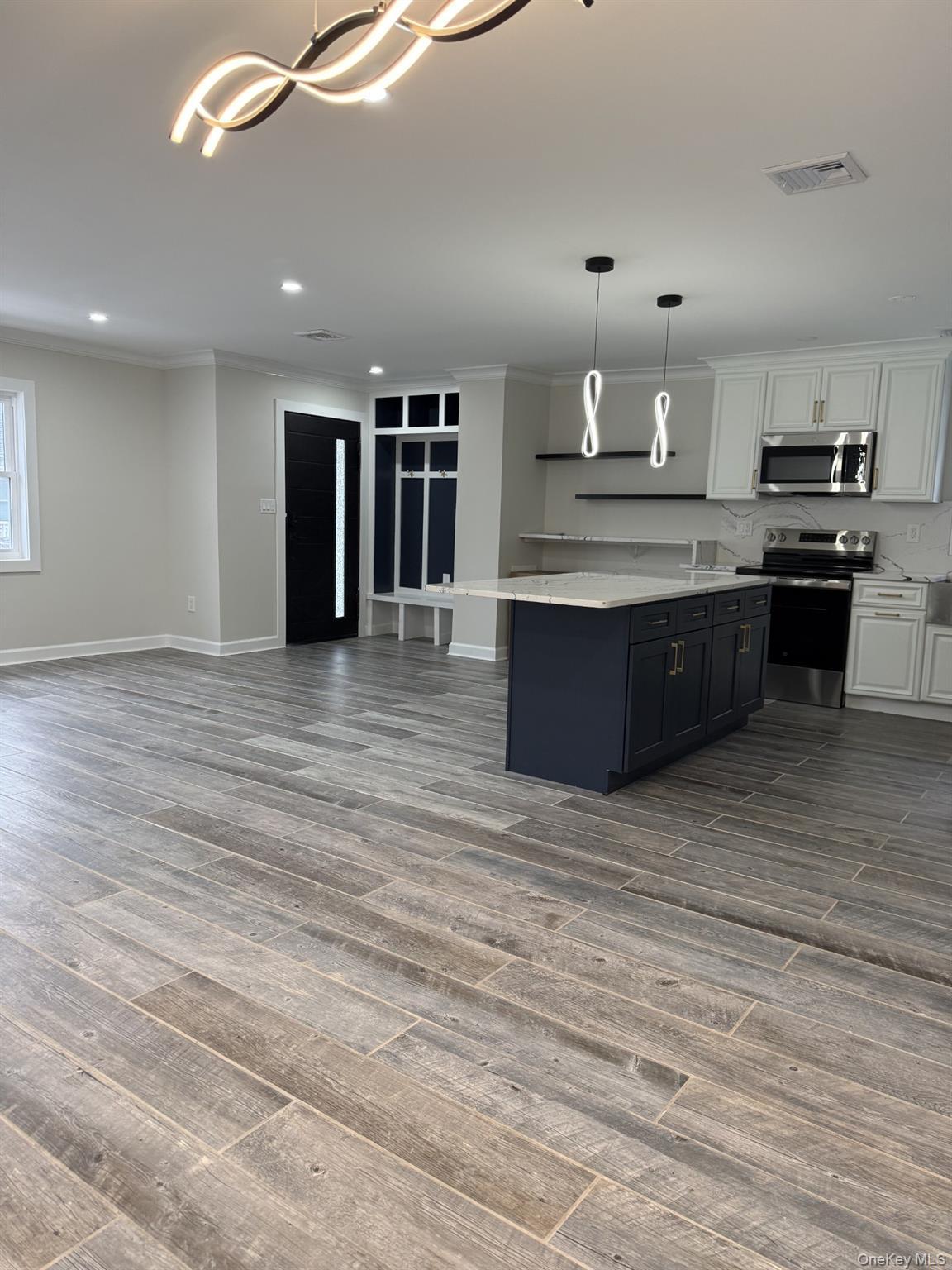 Single Family Bayview  Nassau County, NY 11559, MLS-968952-7