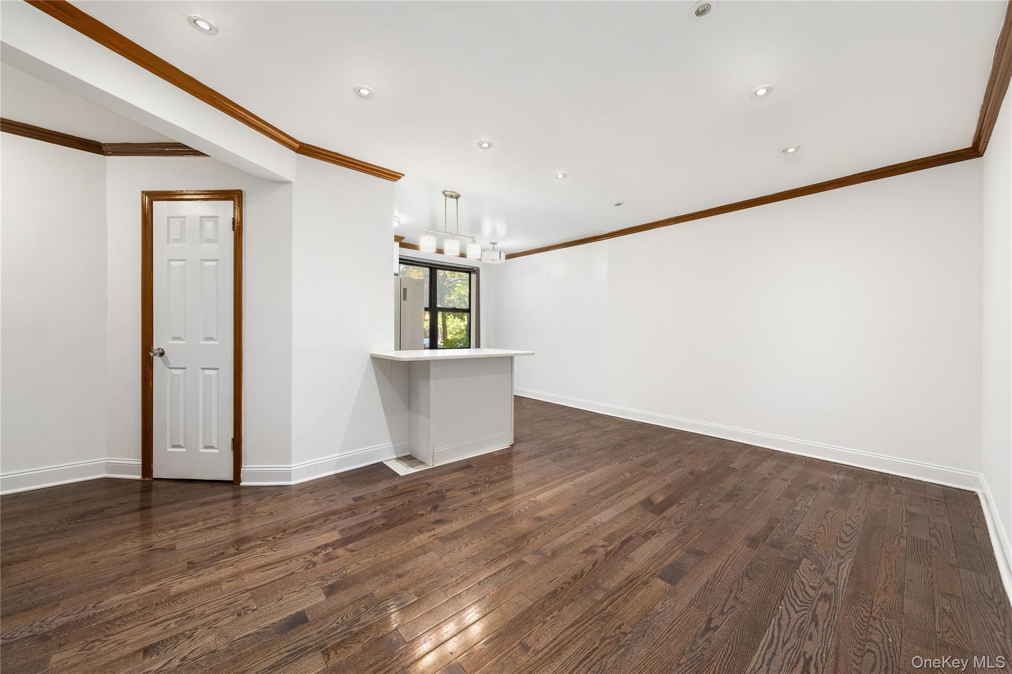 Coop 34th  Queens, NY 11372, MLS-968967-2