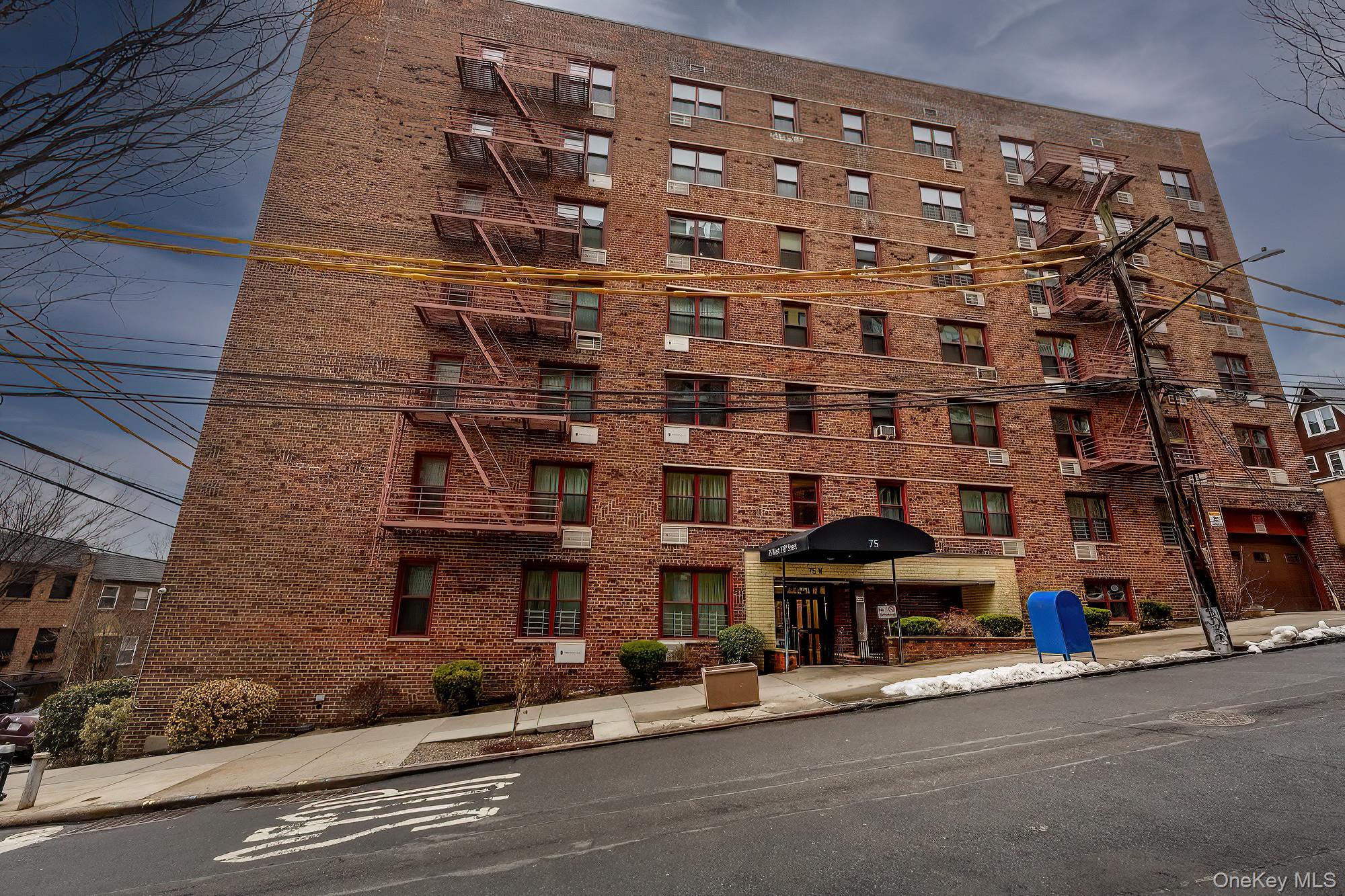 Coop 238th  Bronx, NY 10463, MLS-968977-25