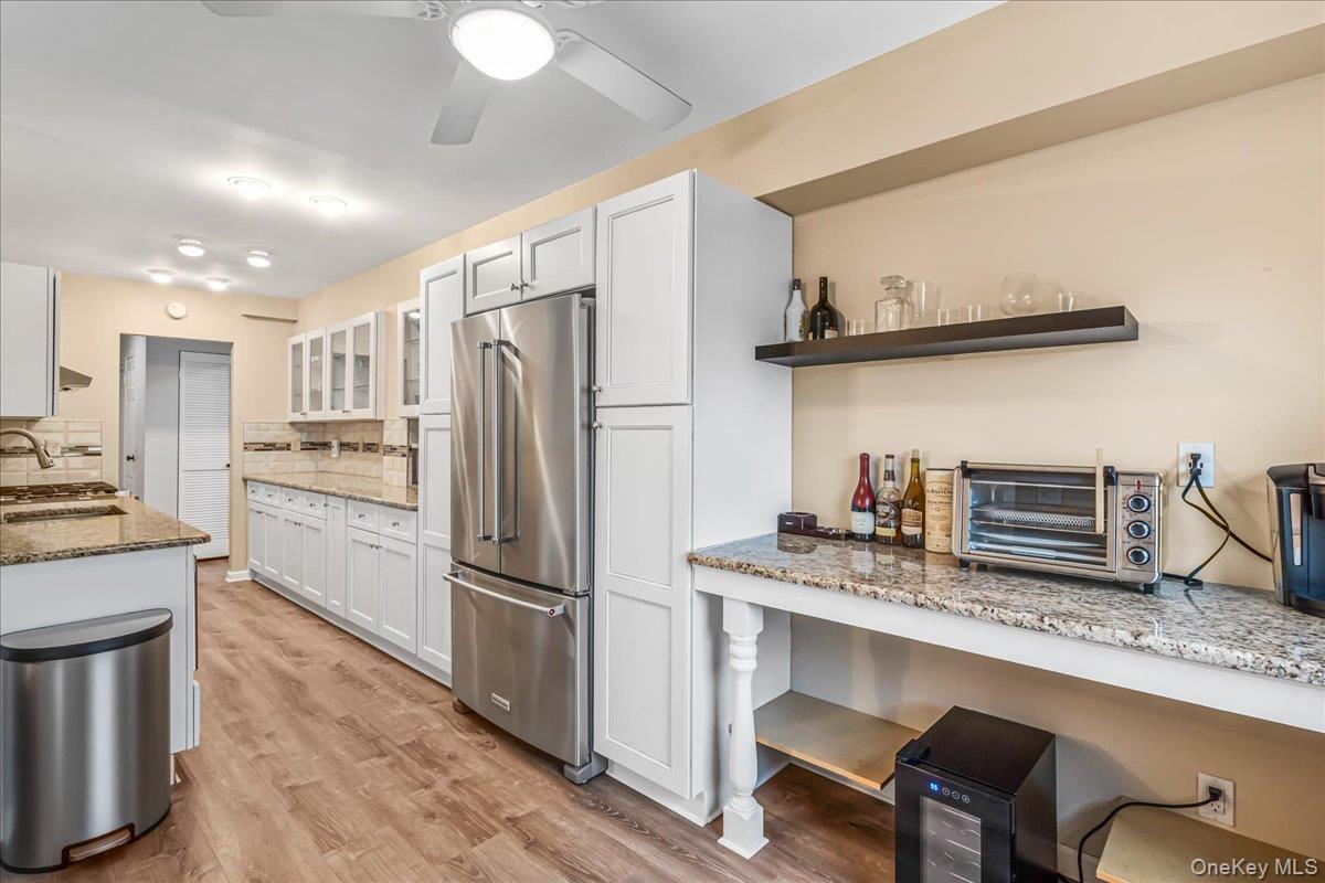 Coop Lenox  Nassau County, NY 11570, MLS-968995-10