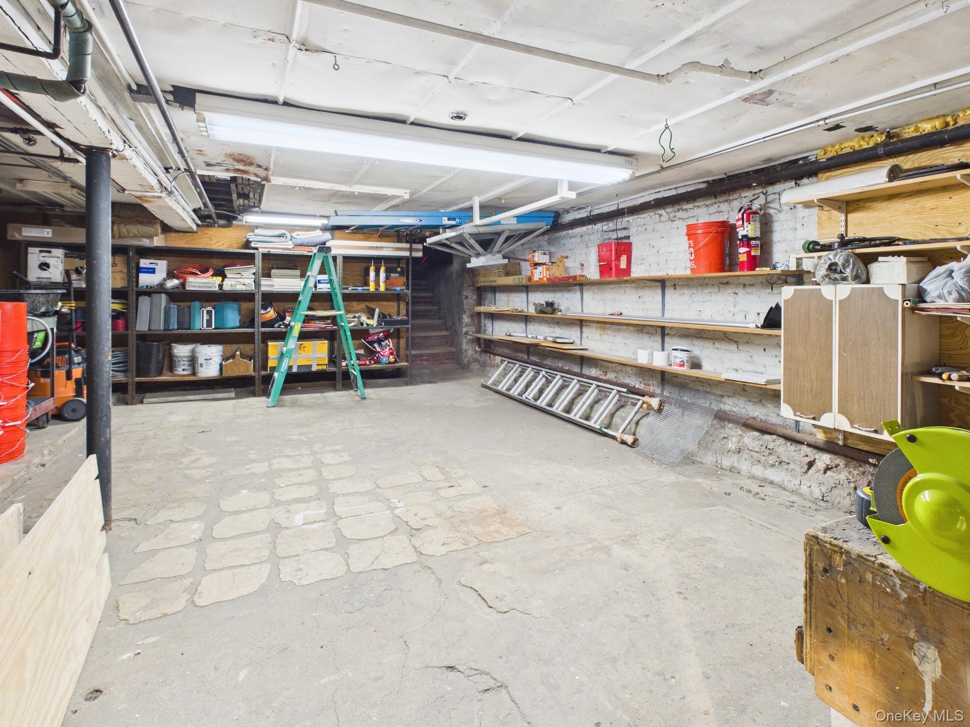Single Family Westchester  Bronx, NY 10462, MLS-968996-27