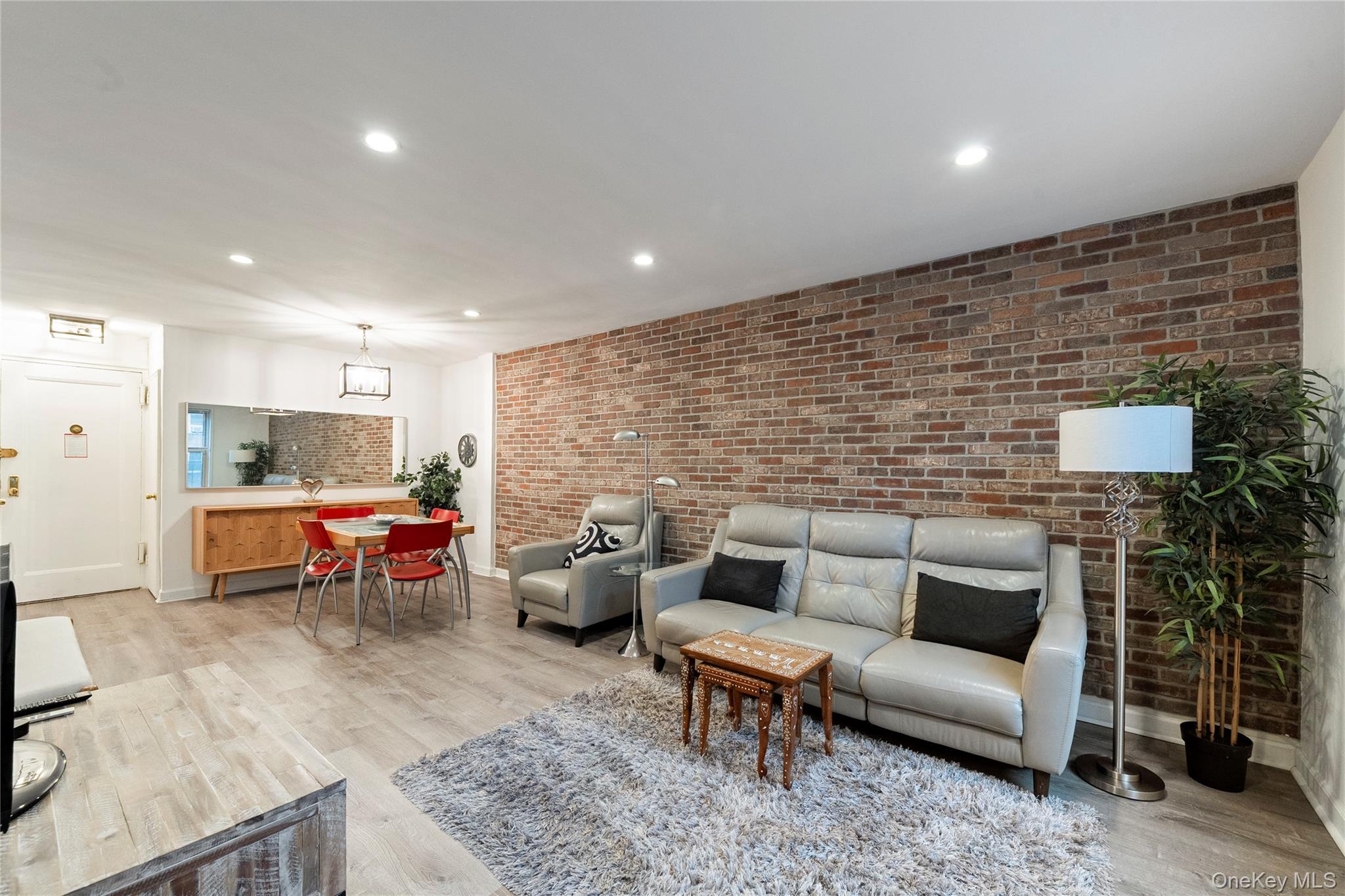 Coop Clyde  Queens, NY 11375, MLS-969014-6