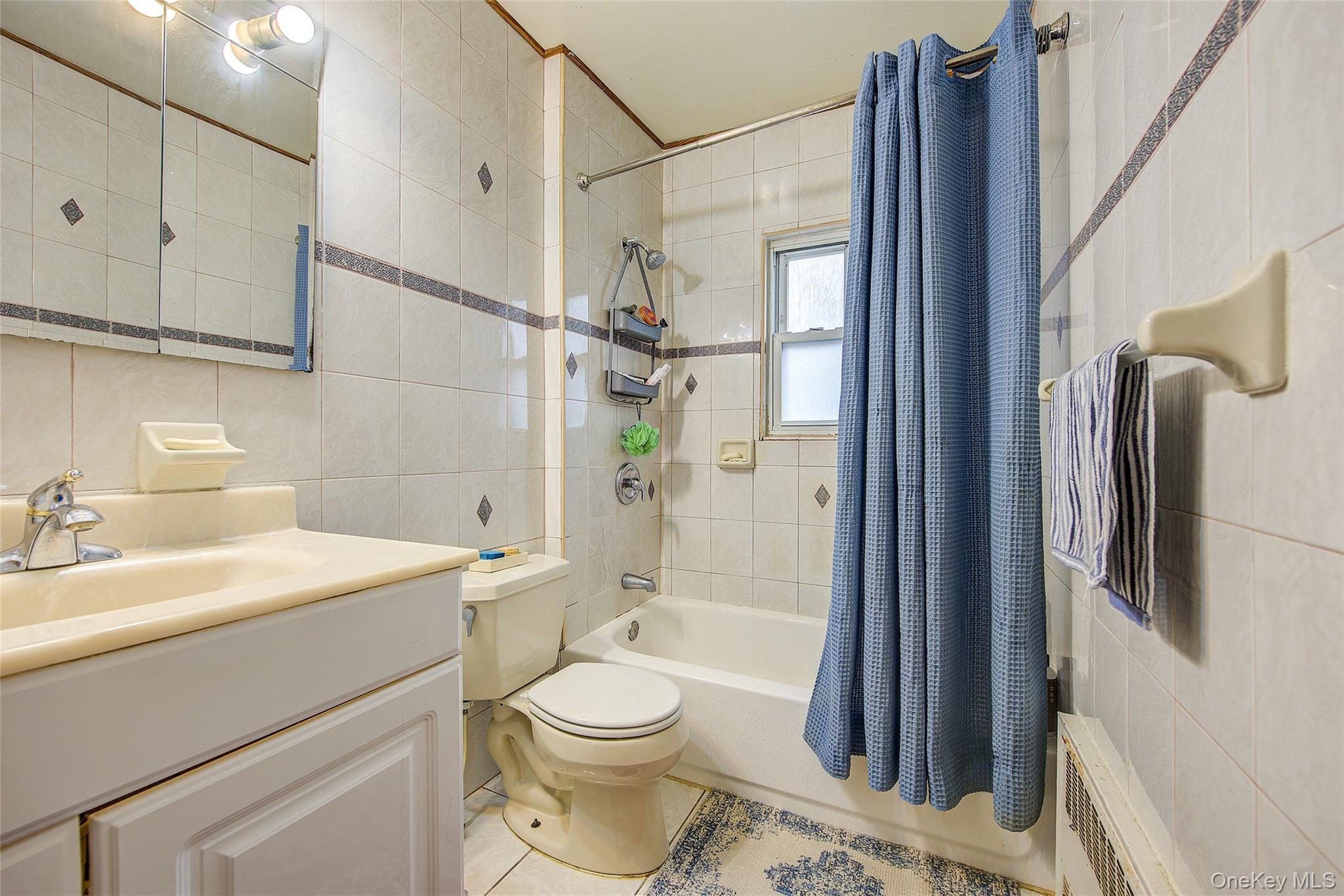 Single Family 220th  Queens, NY 11427, MLS-969023-10