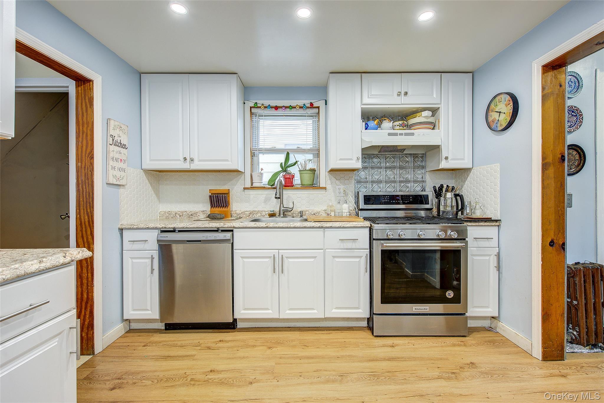 Single Family 220th  Queens, NY 11427, MLS-969023-11