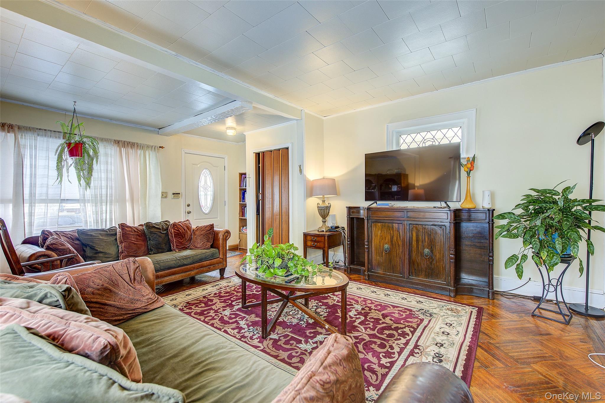 Single Family 220th  Queens, NY 11427, MLS-969023-3