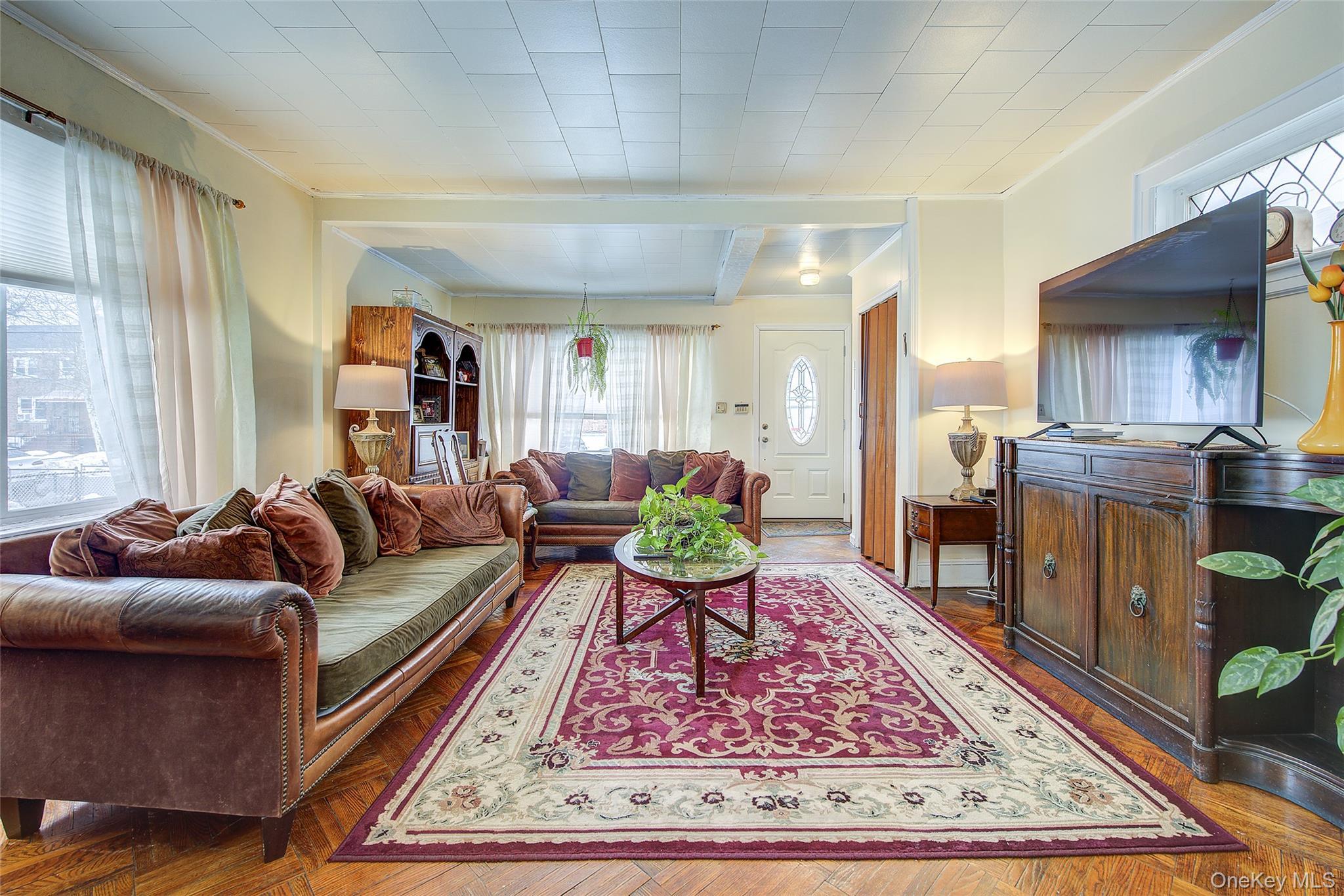 Single Family 220th  Queens, NY 11427, MLS-969023-4