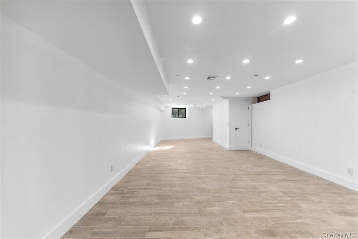 Single Family Tilden  Bronx, NY 10469, MLS-969047-15