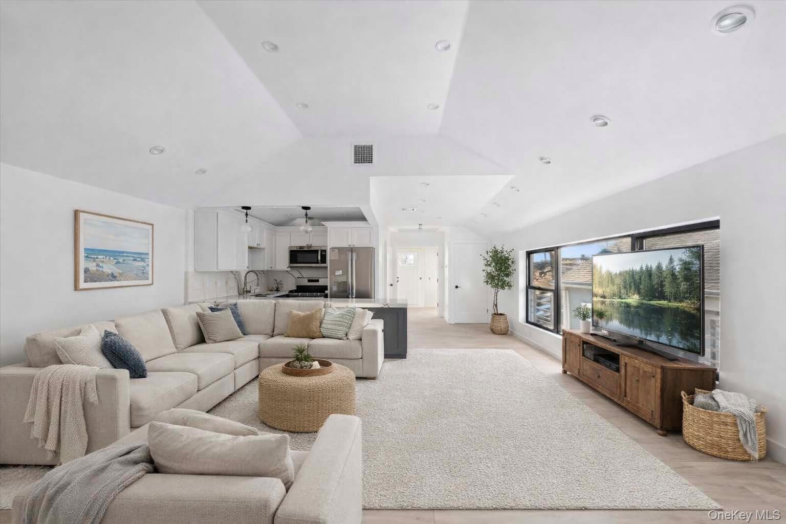 Single Family Tilden  Bronx, NY 10469, MLS-969047-21