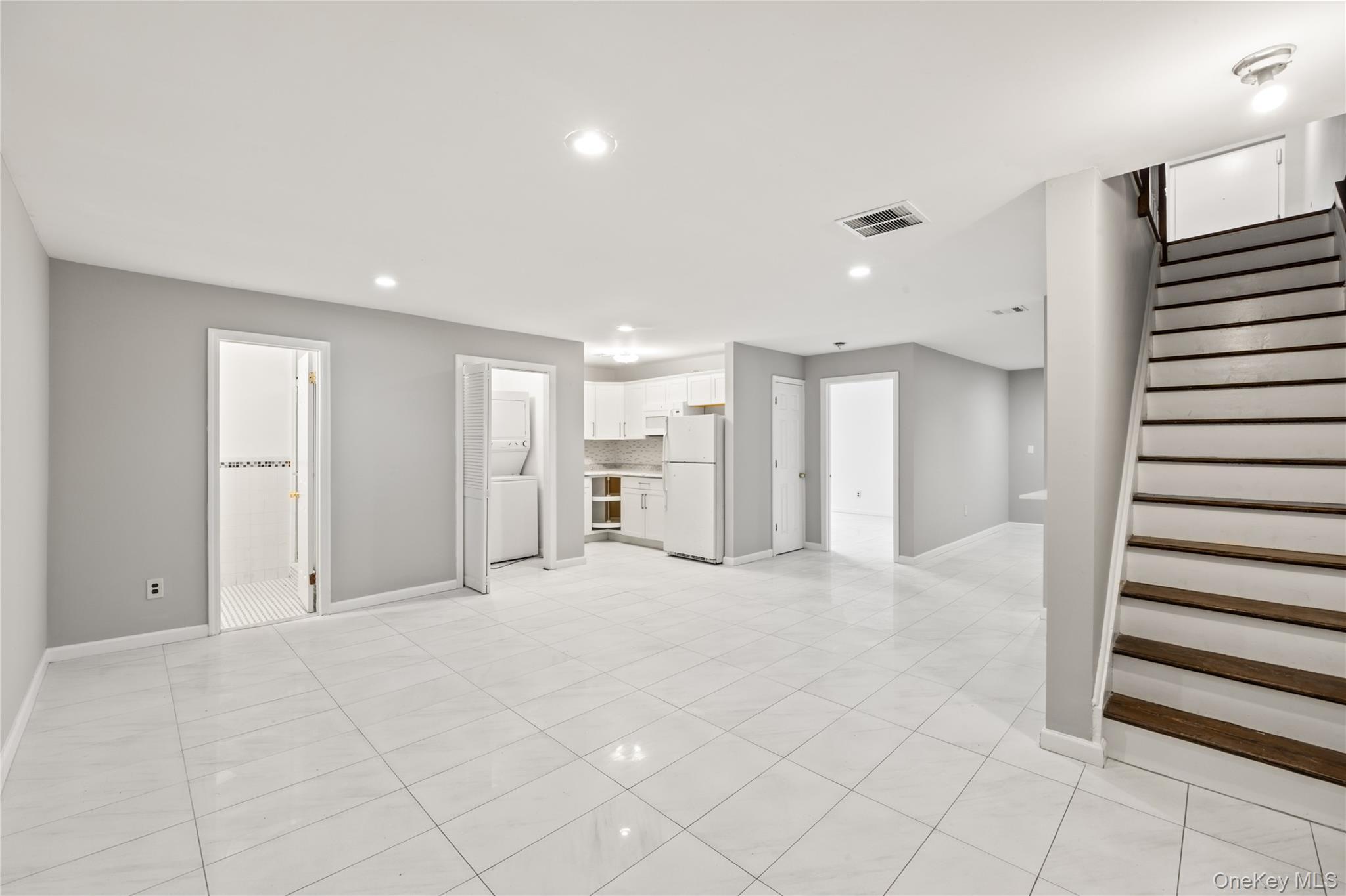 Condo Kennedy  Rockland County, NY 10977, MLS-969100-16