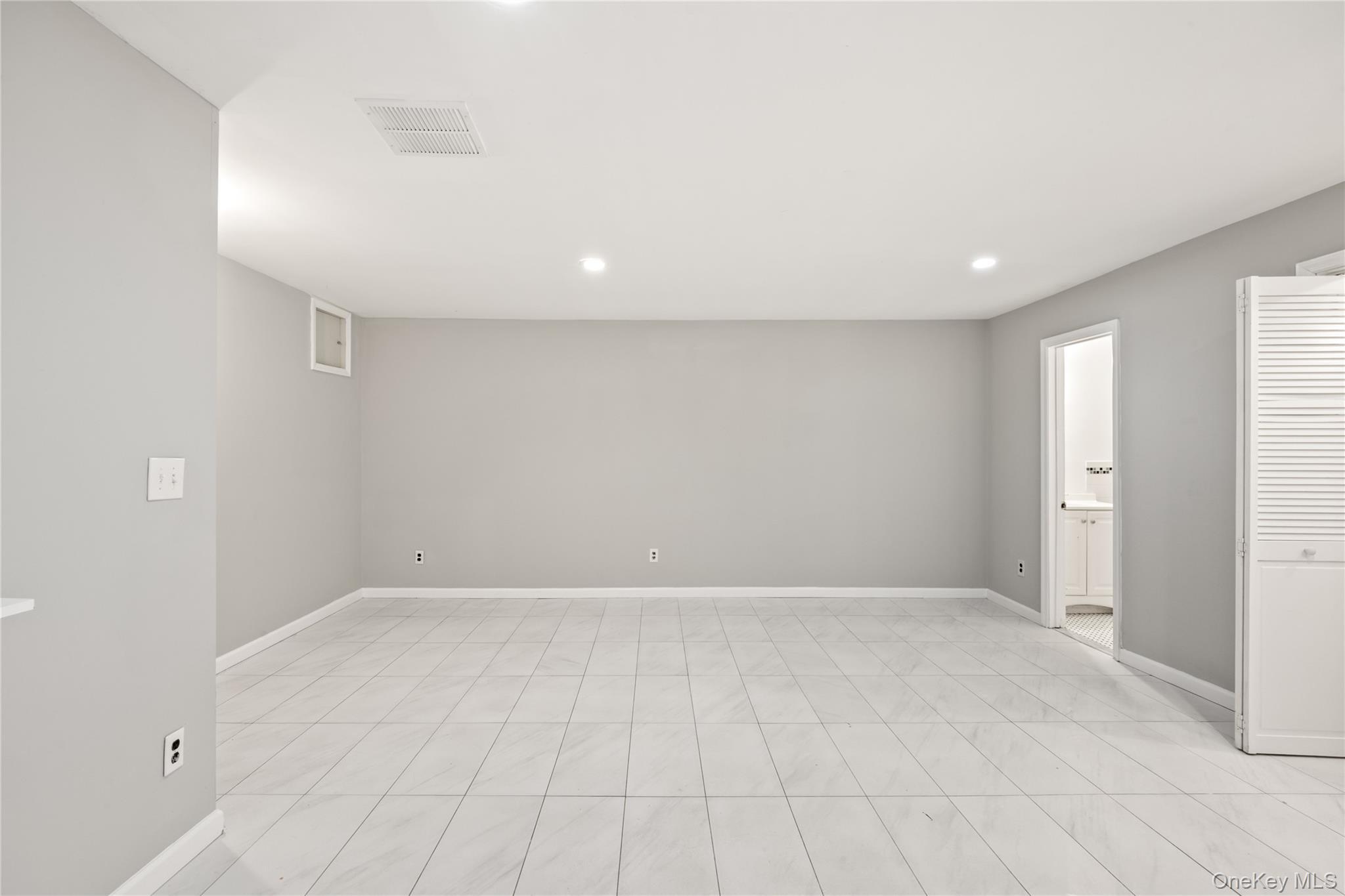 Condo Kennedy  Rockland County, NY 10977, MLS-969100-19