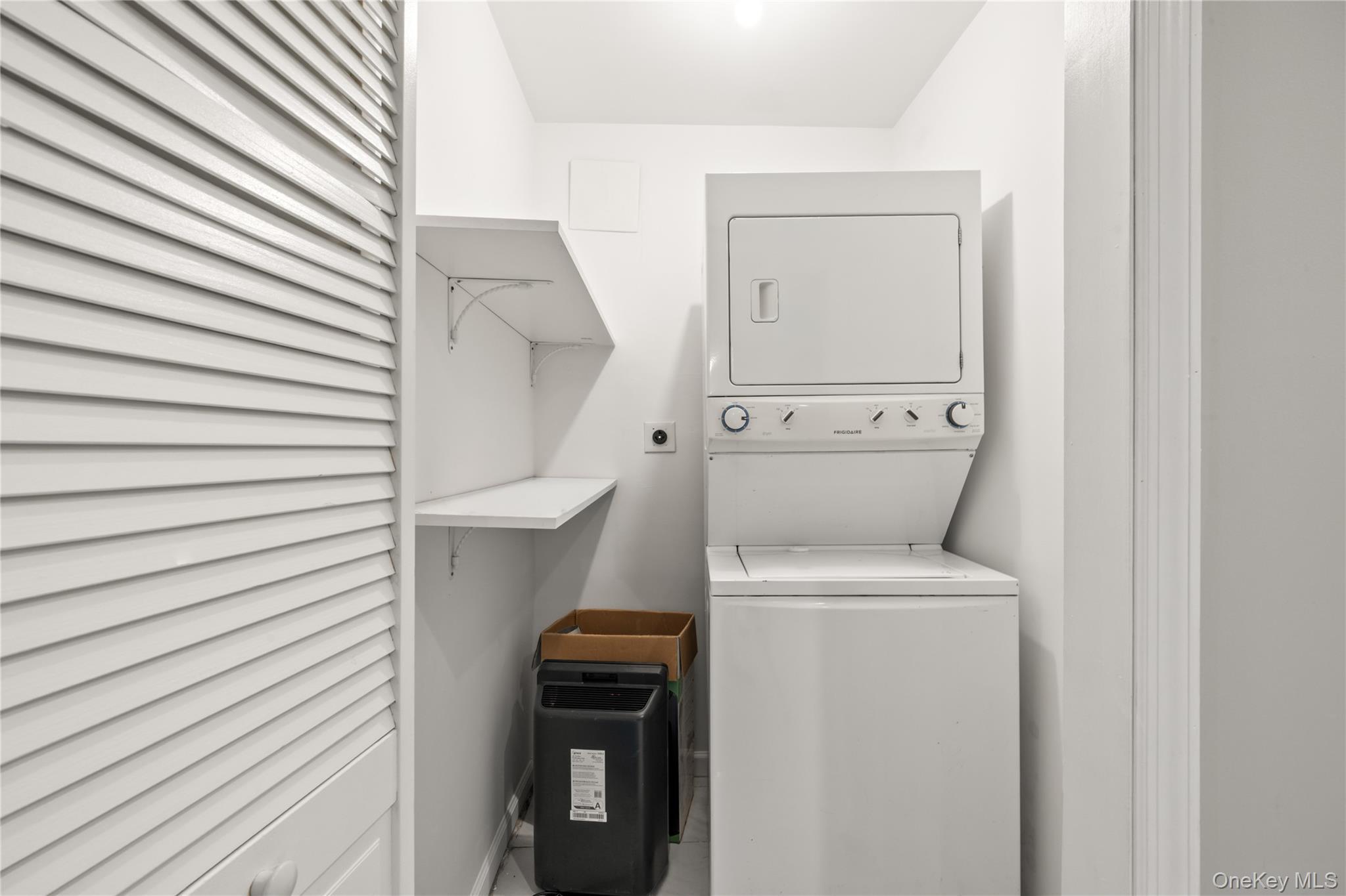 Condo Kennedy  Rockland County, NY 10977, MLS-969100-21