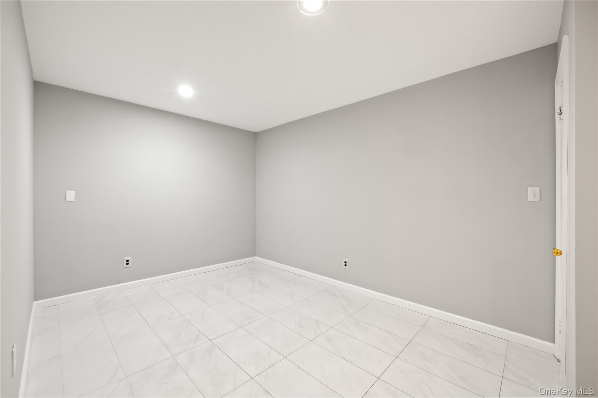 Condo Kennedy  Rockland County, NY 10977, MLS-969100-23