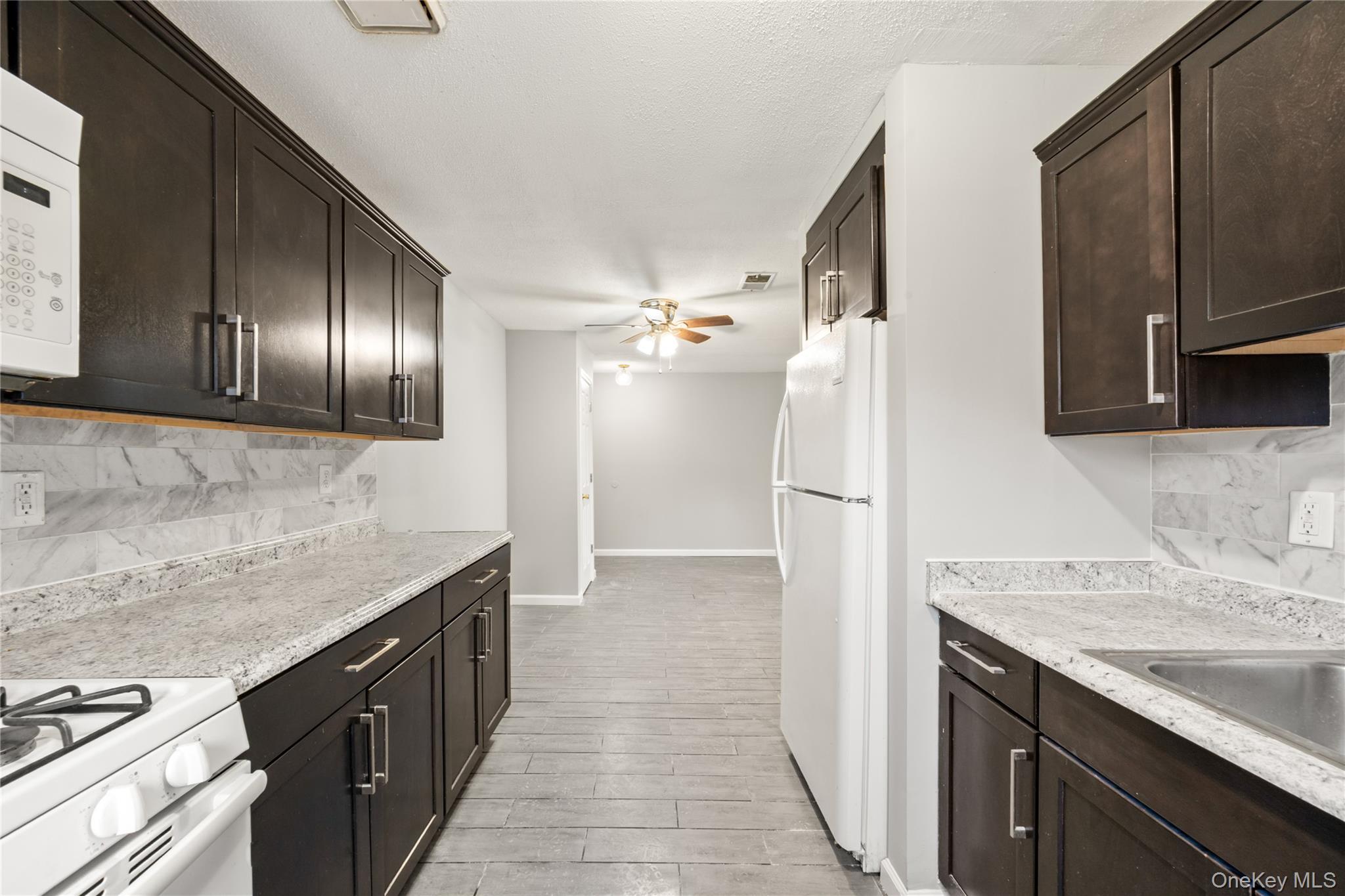 Condo Kennedy  Rockland County, NY 10977, MLS-969100-7